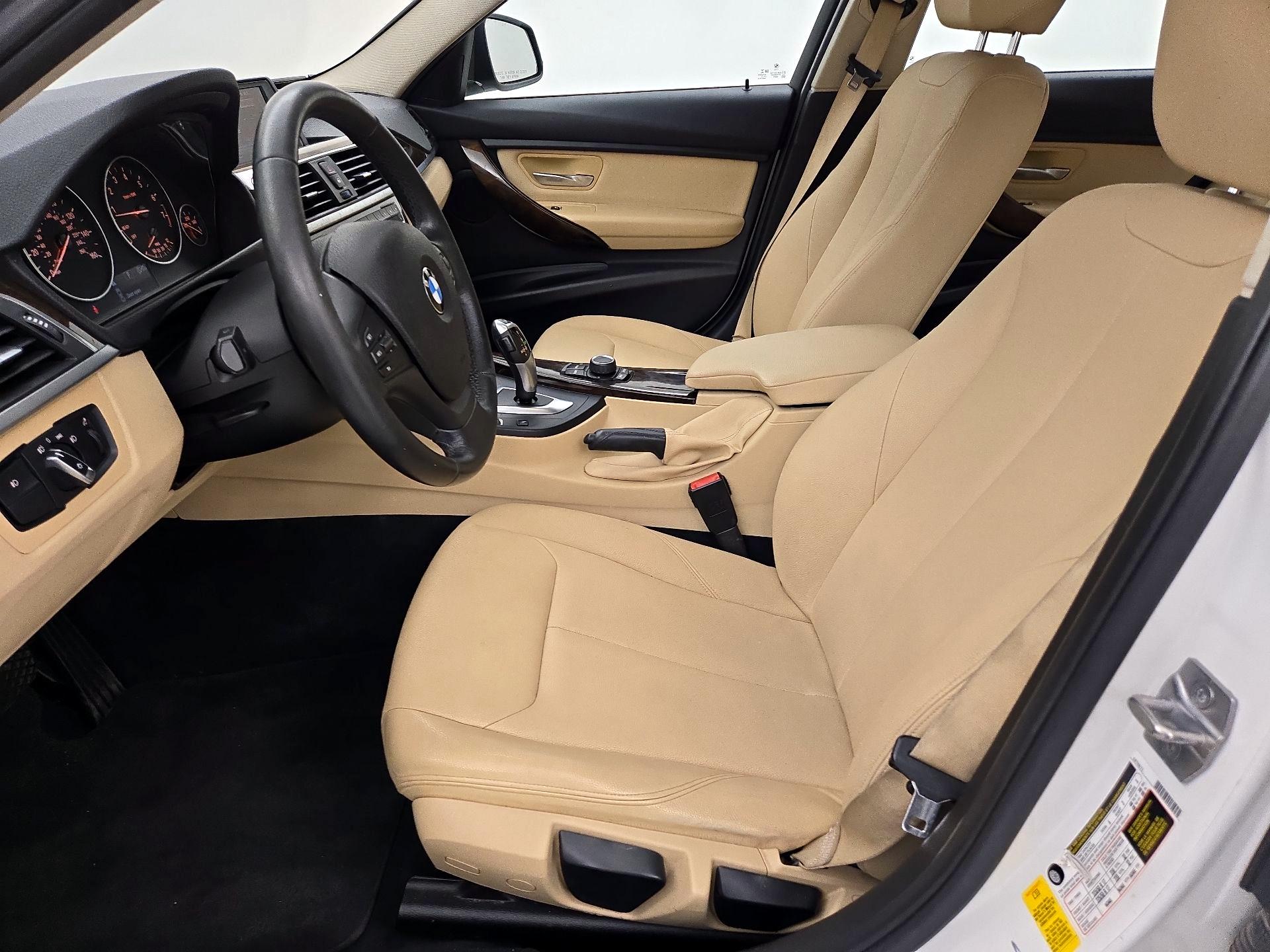 Thumbnail: 2017 BMW 3 Series - 11