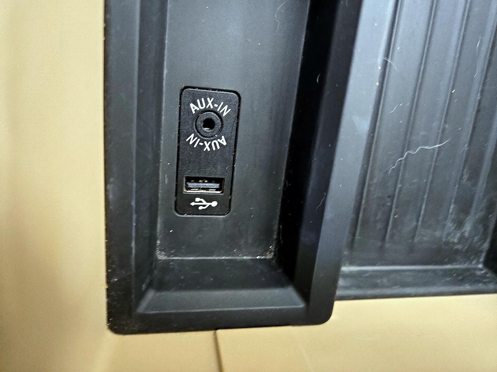 Thumbnail: 2017 BMW 3 Series - 18