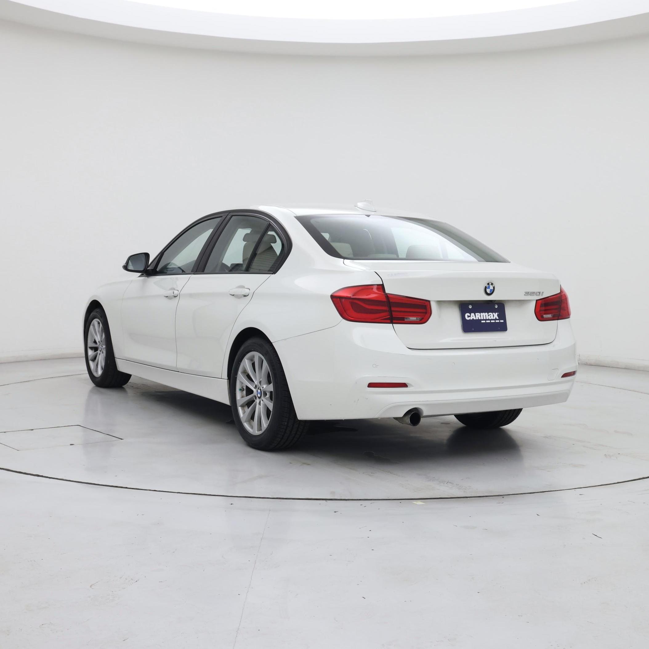 Thumbnail: 2017 BMW 3 Series - 2