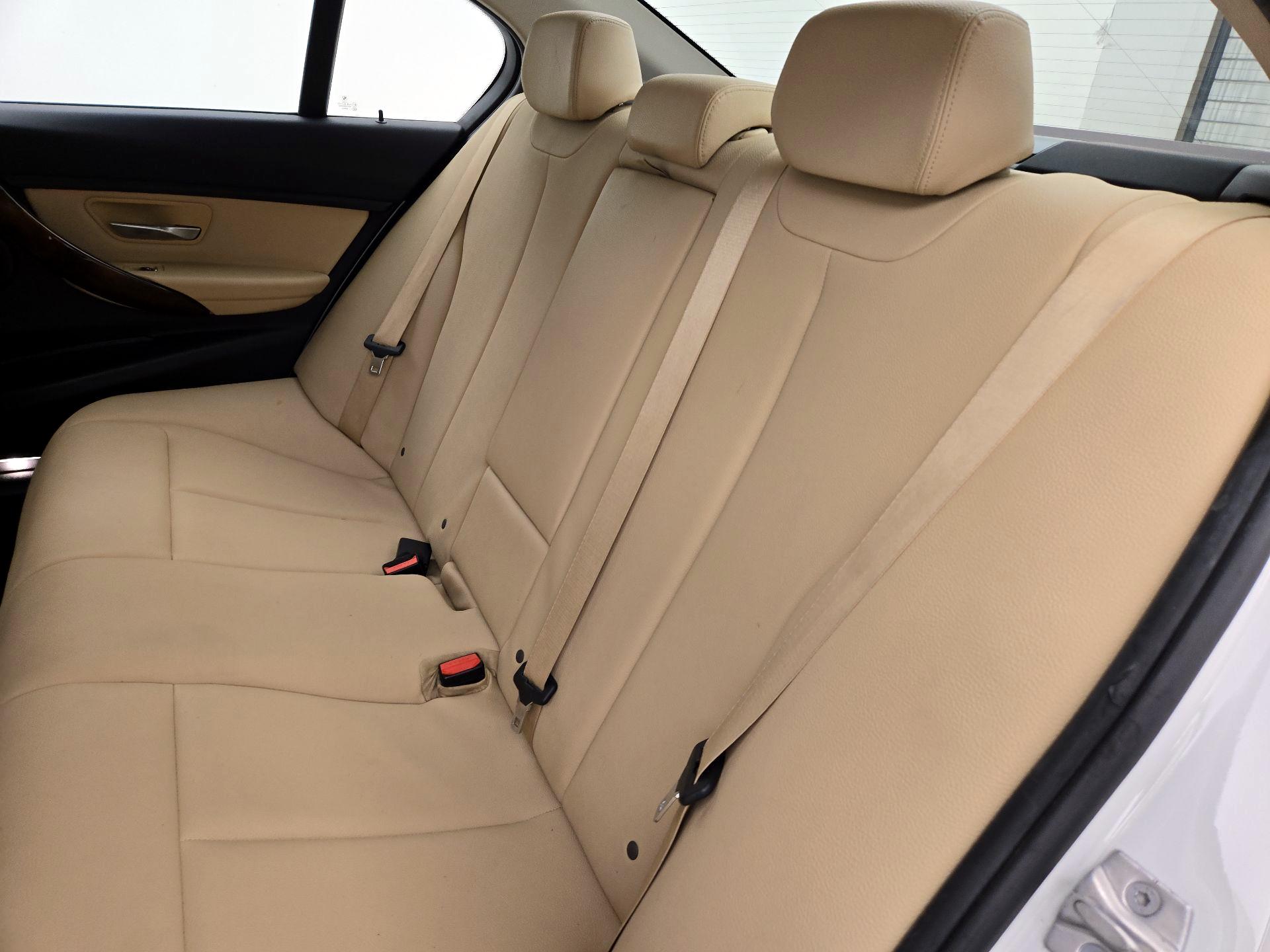 Thumbnail: 2017 BMW 3 Series - 19