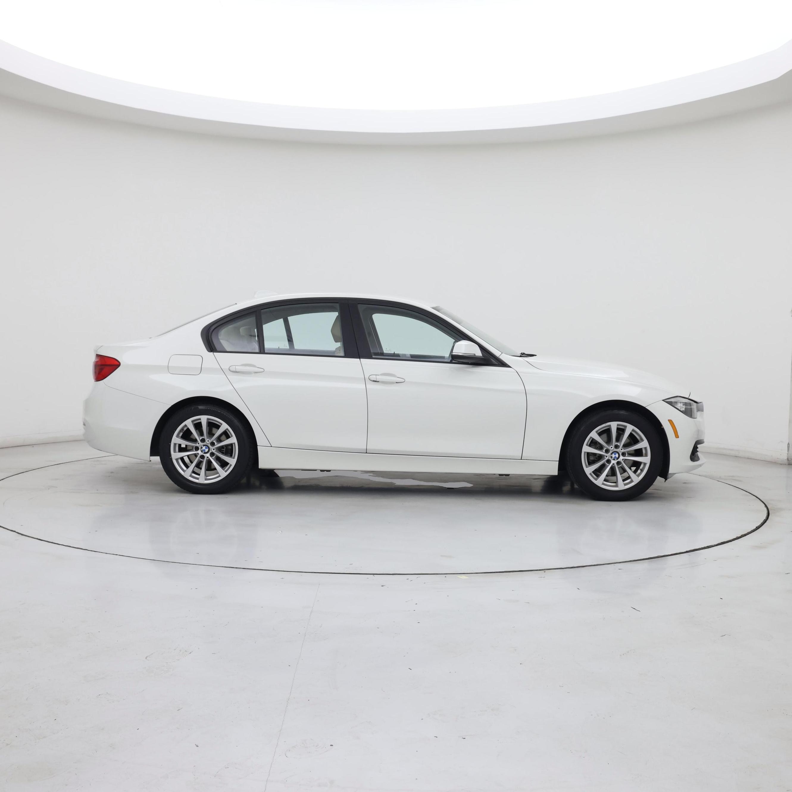 Thumbnail: 2017 BMW 3 Series - 7