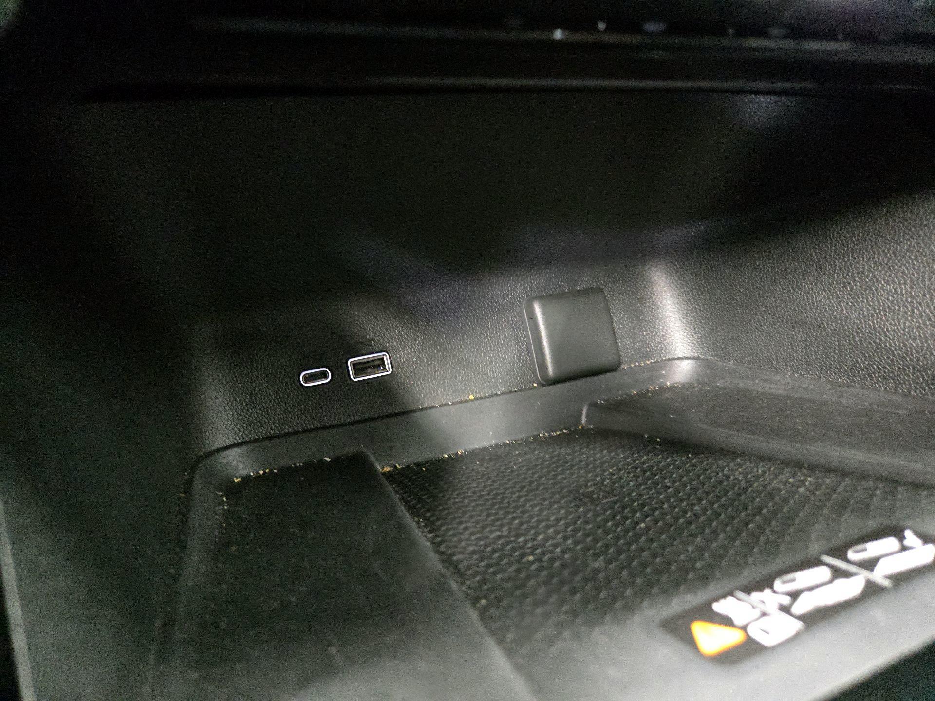 Thumbnail: 2025 Chevrolet Traverse - 18