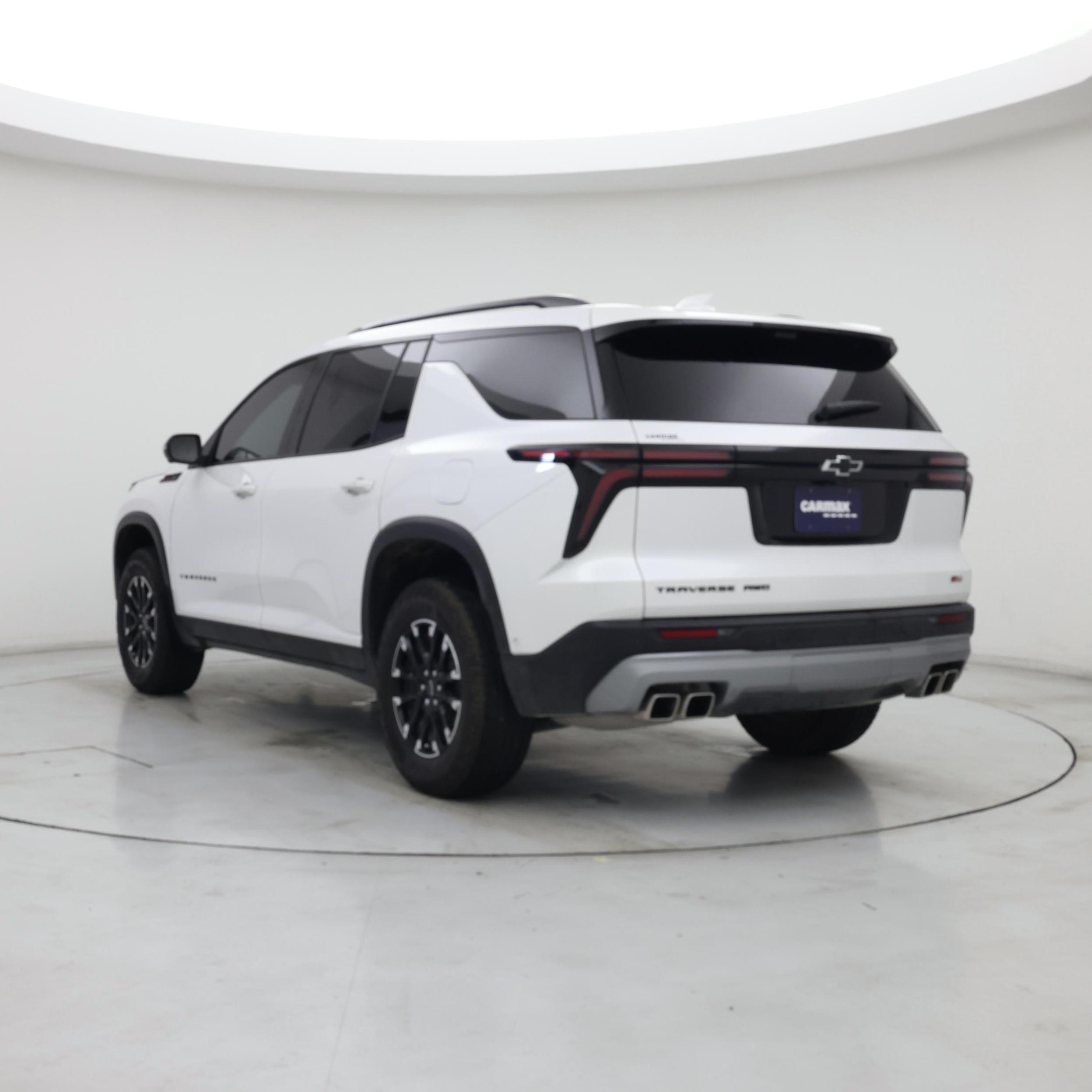 Thumbnail: 2025 Chevrolet Traverse - 2