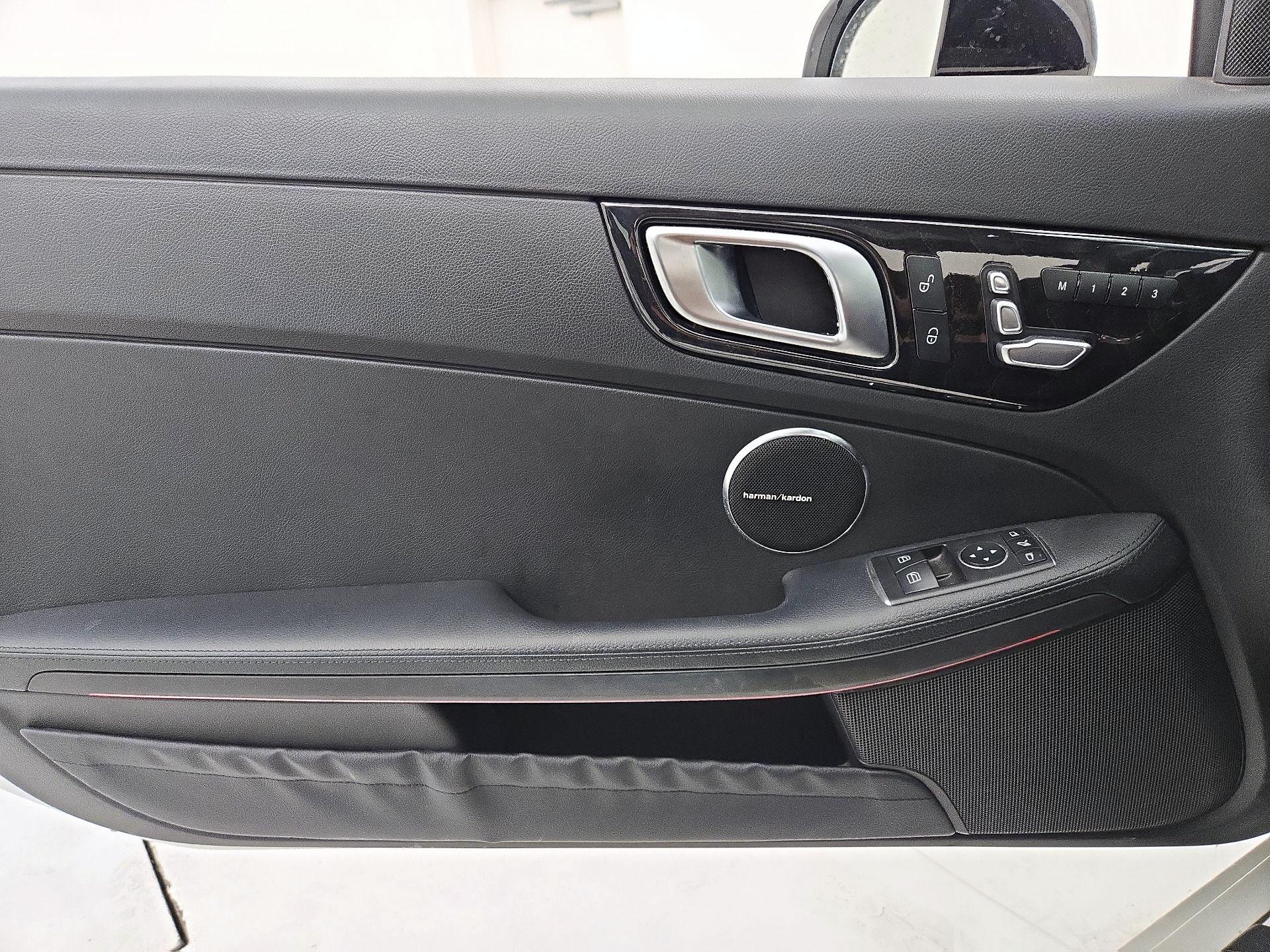 Thumbnail: 2019 Mercedes-Benz SLC - 12