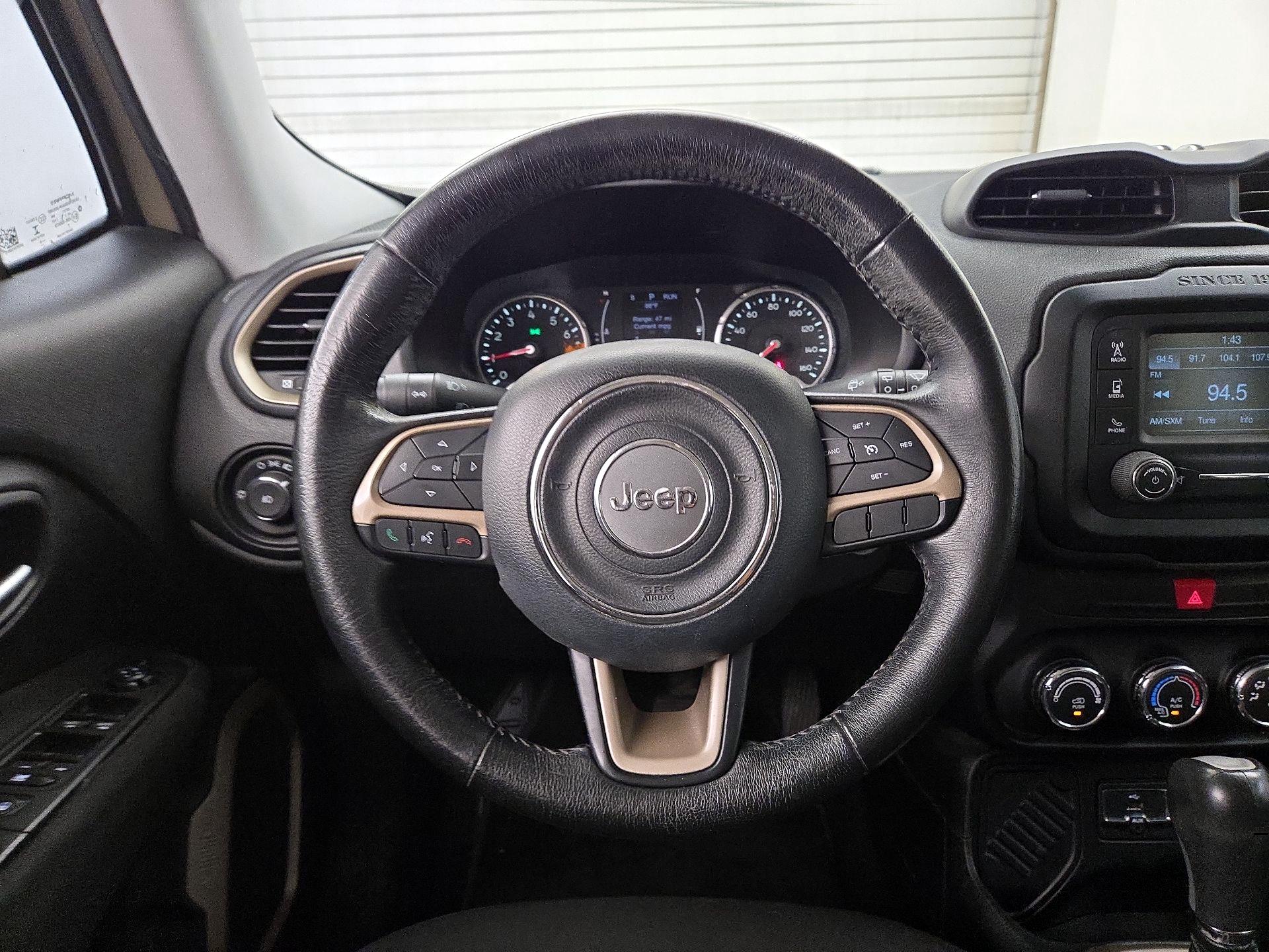 Thumbnail: 2016 Jeep Renegade - 10