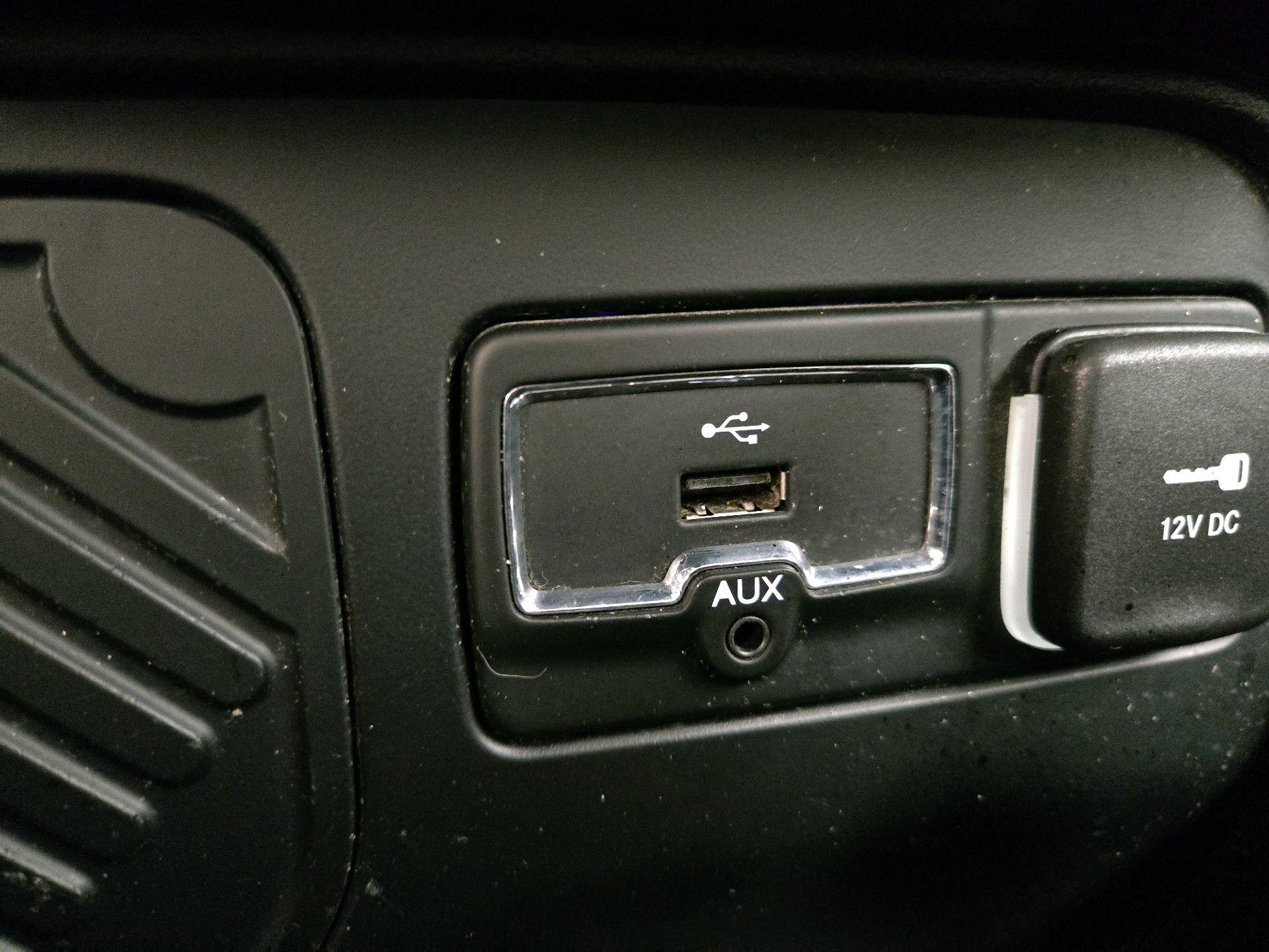 Thumbnail: 2016 Jeep Renegade - 18