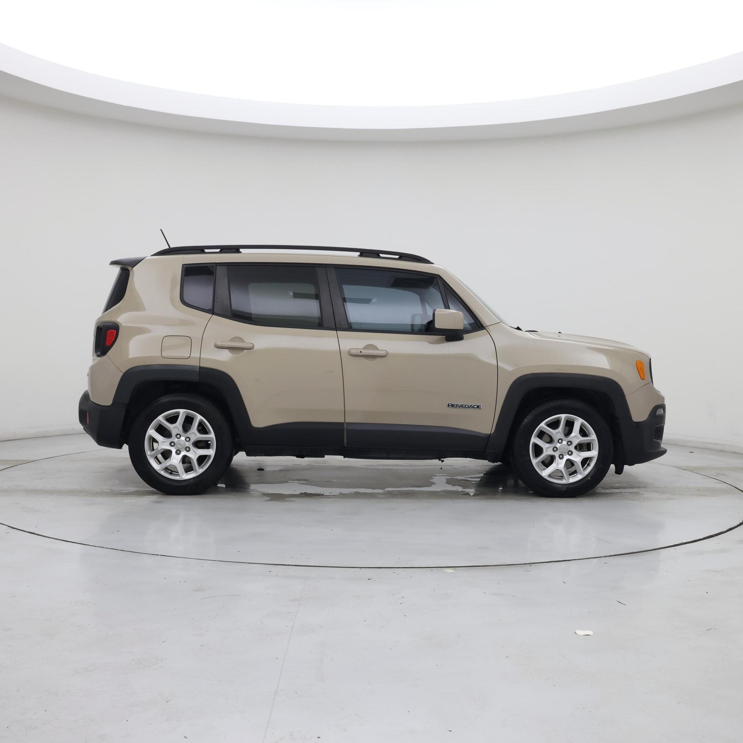 Thumbnail: 2016 Jeep Renegade - 7