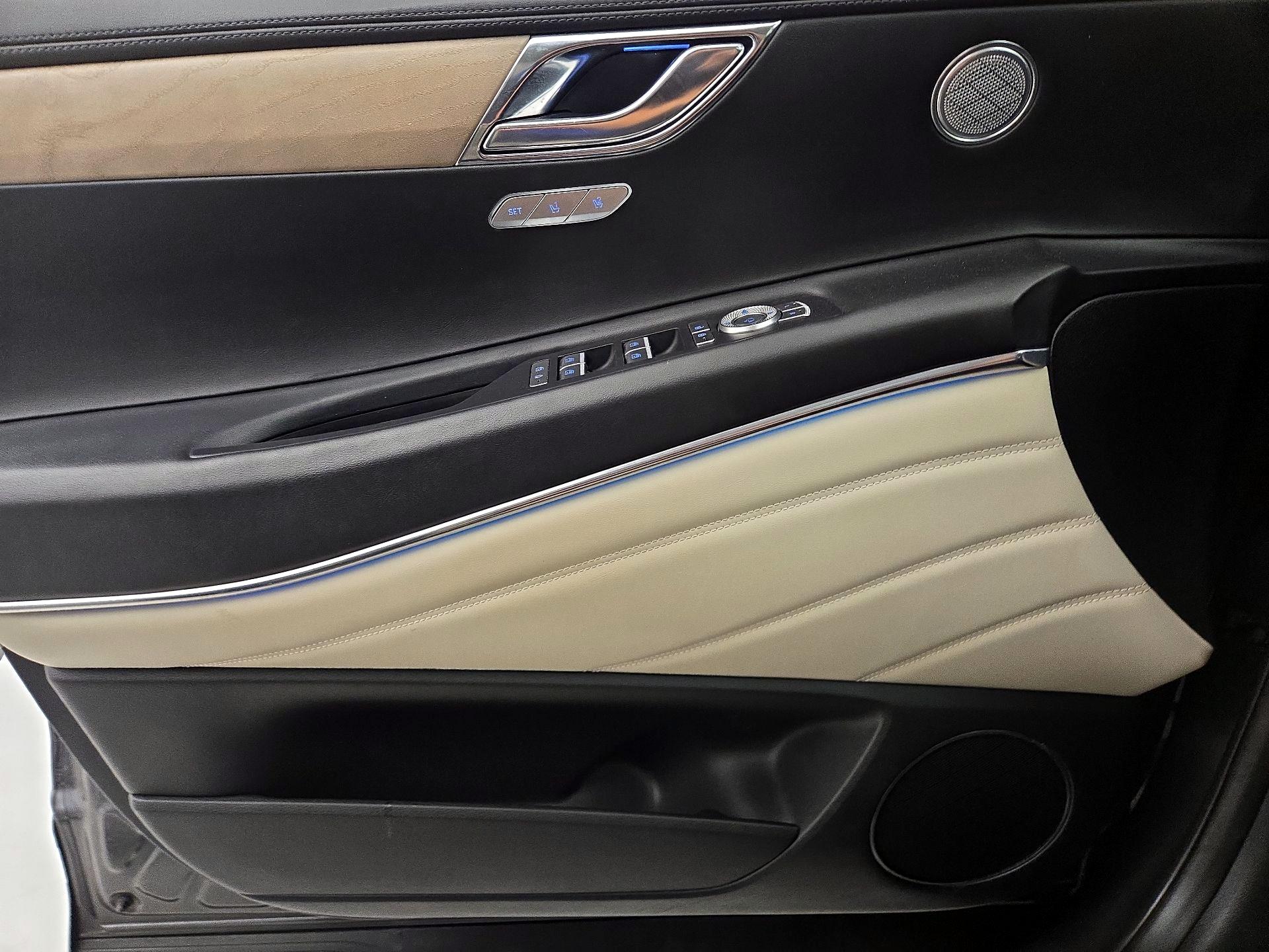 Thumbnail: 2023 Genesis GV80 - 12