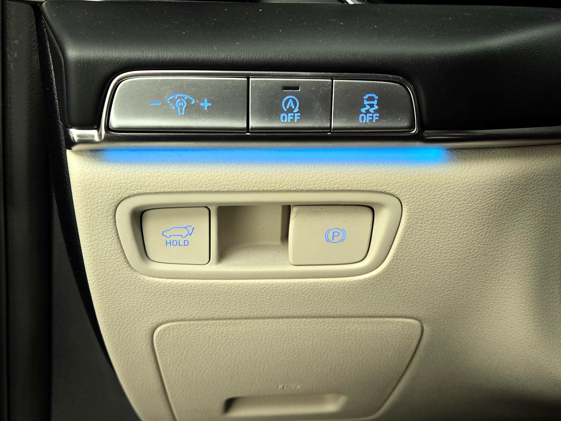 Thumbnail: 2023 Genesis GV80 - 13