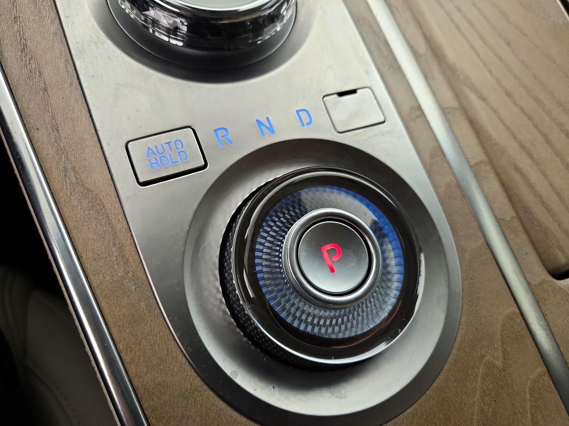 Thumbnail: 2023 Genesis GV80 - 18