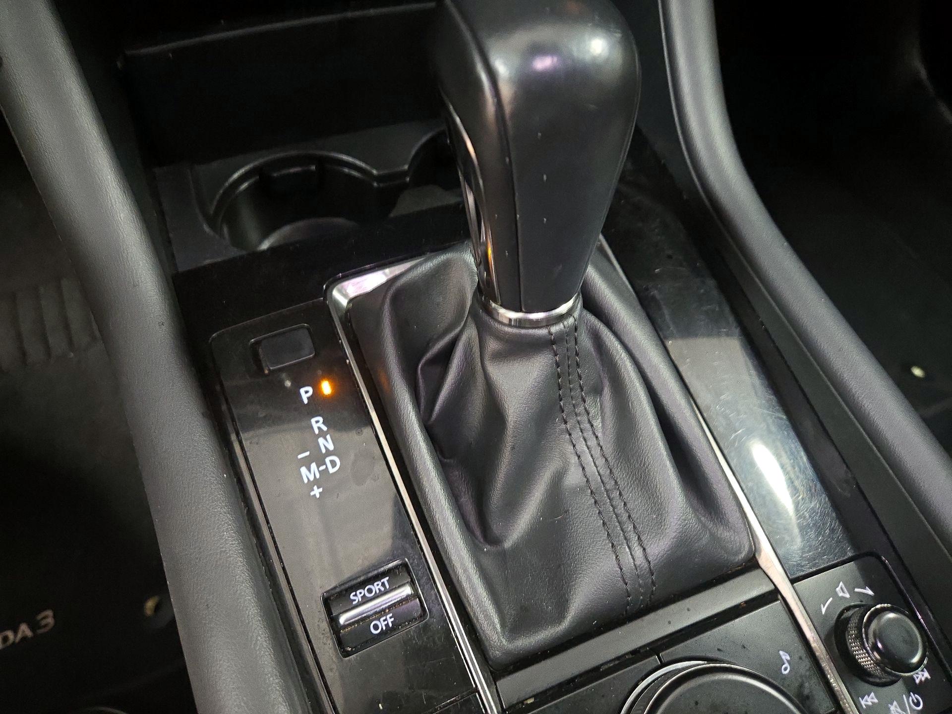 Thumbnail: 2019 Mazda Mazda3 - 17