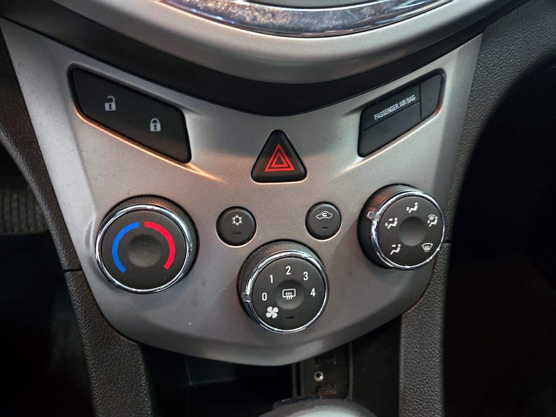 Thumbnail: 2019 Chevrolet Sonic - 14