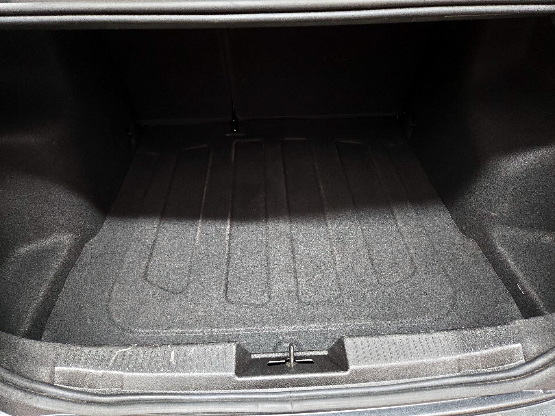 Thumbnail: 2019 Chevrolet Sonic - 18