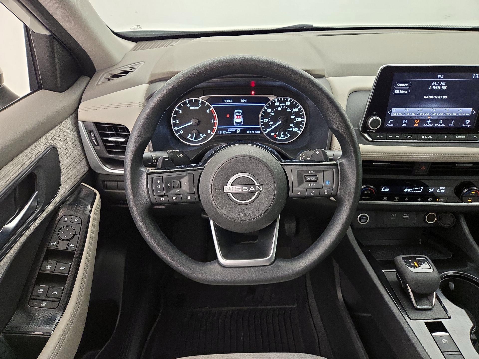 Thumbnail: 2023 Nissan Rogue - 10