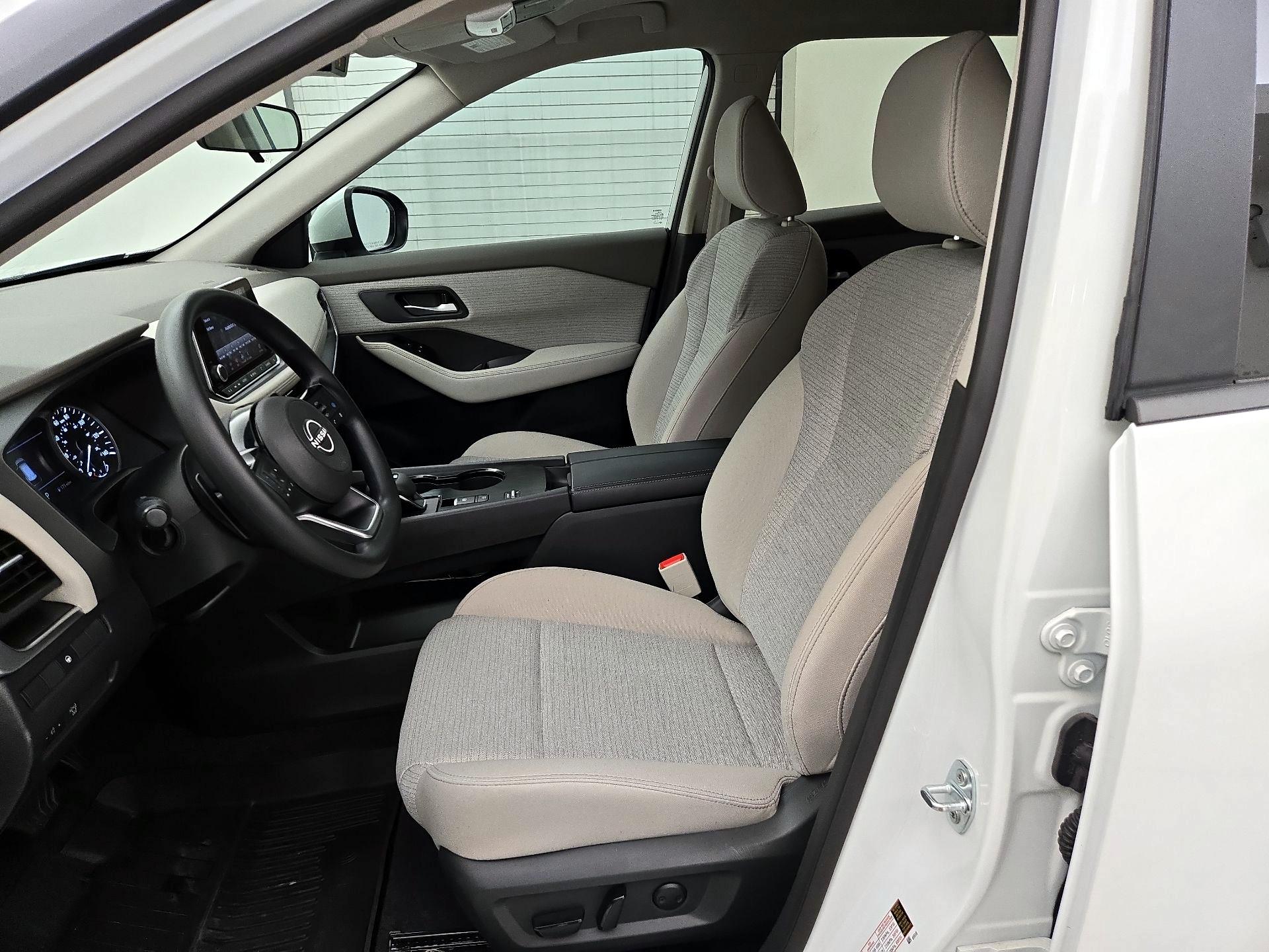 Thumbnail: 2023 Nissan Rogue - 11