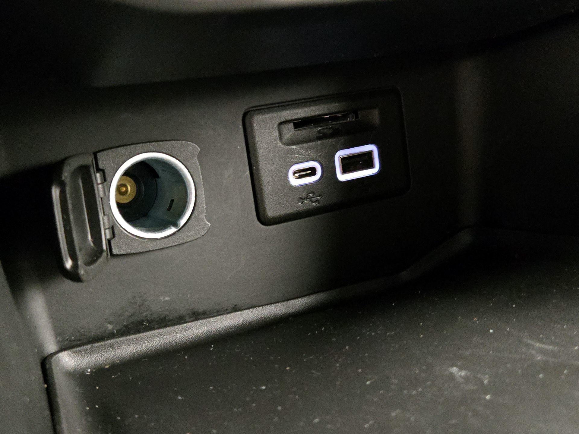 Thumbnail: 2023 GMC Acadia - 18