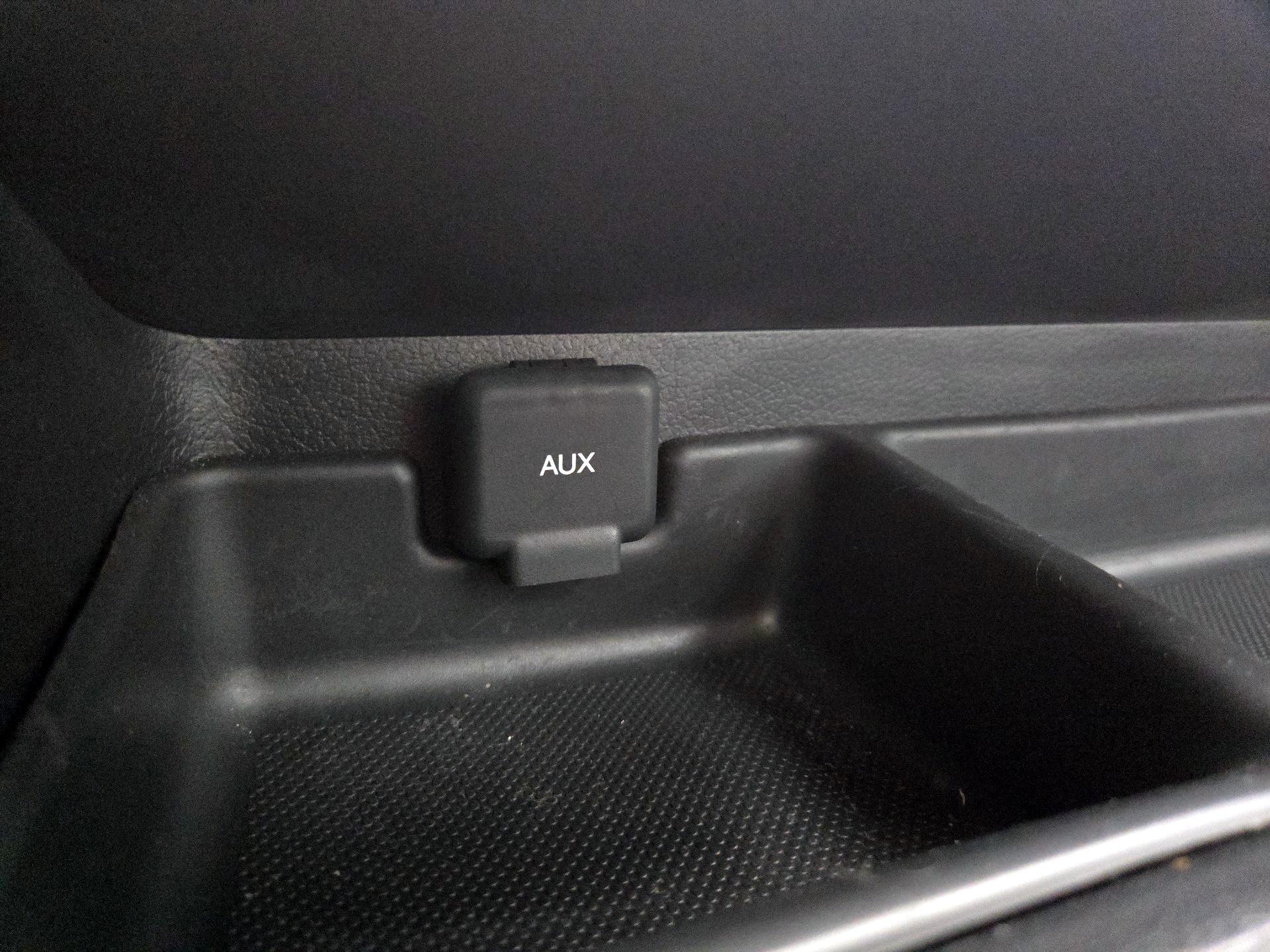 Thumbnail: 2014 Honda Ridgeline - 18