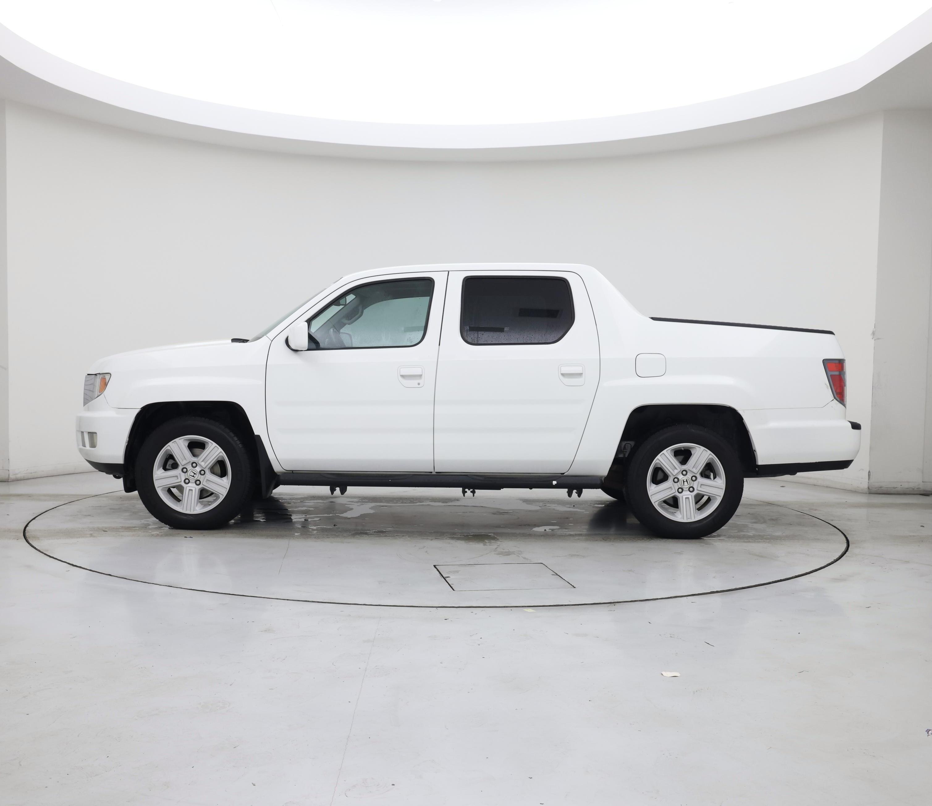 Thumbnail: 2014 Honda Ridgeline - 3