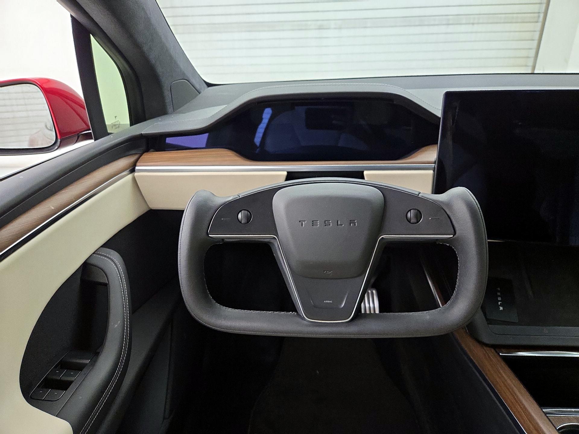 Thumbnail: 2023 Tesla Model X - 10