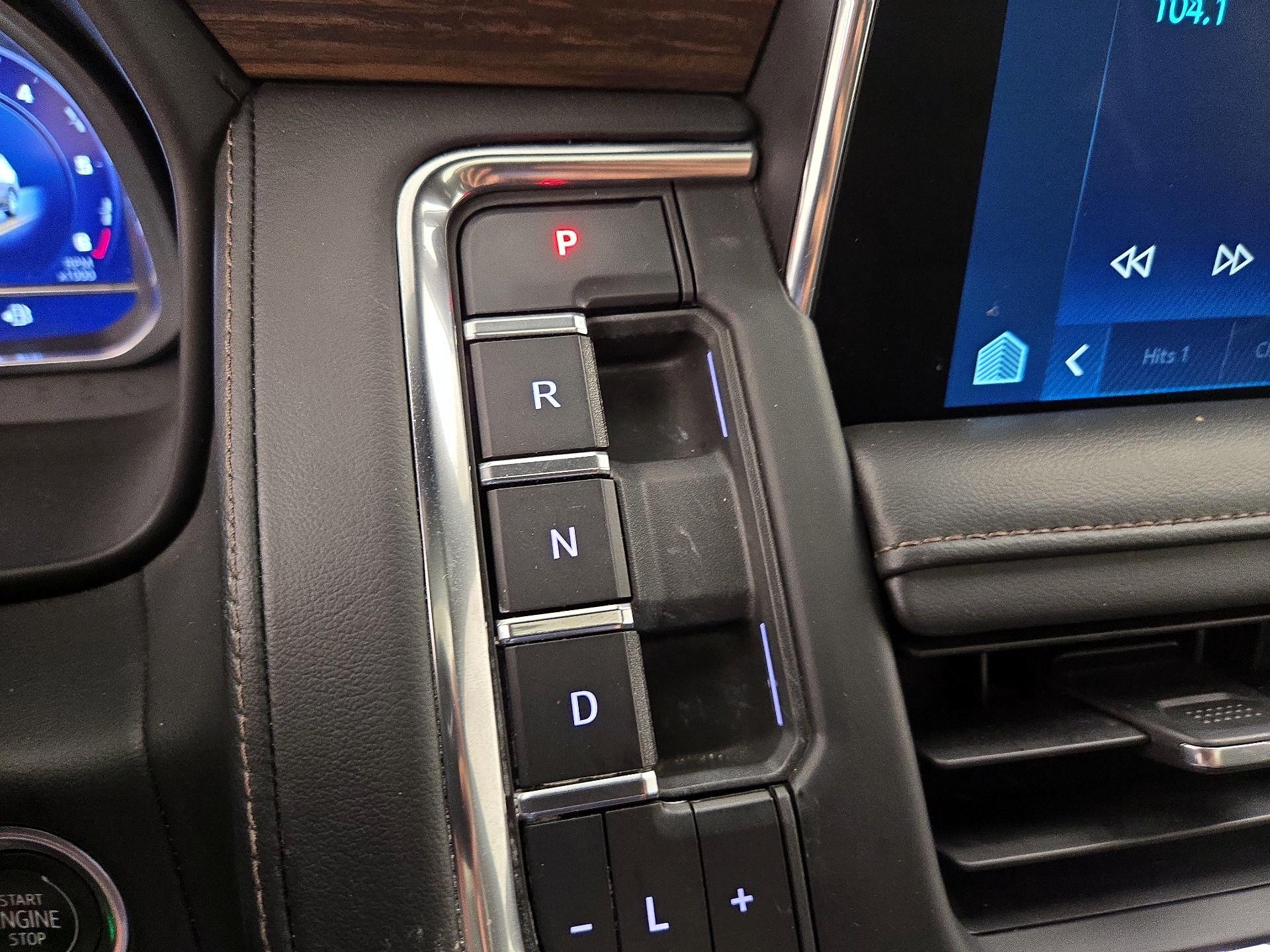 Thumbnail: 2023 Chevrolet Tahoe - 17