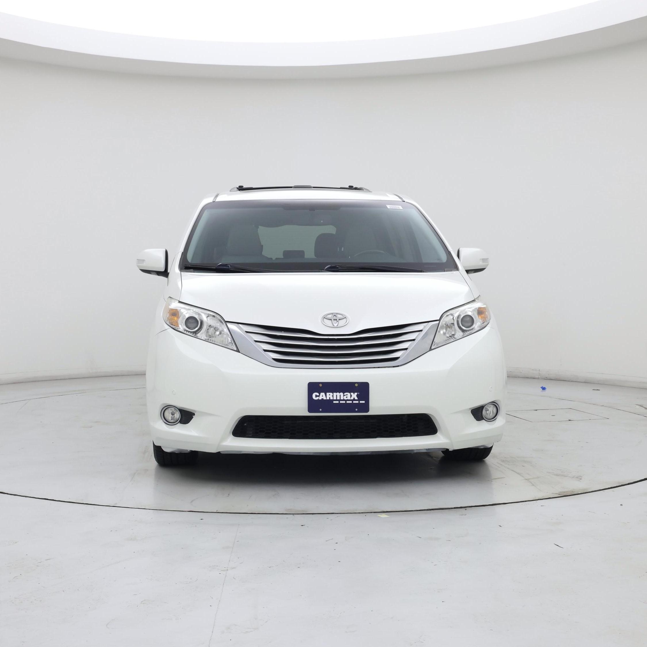 Thumbnail: 2014 Toyota Sienna - 5
