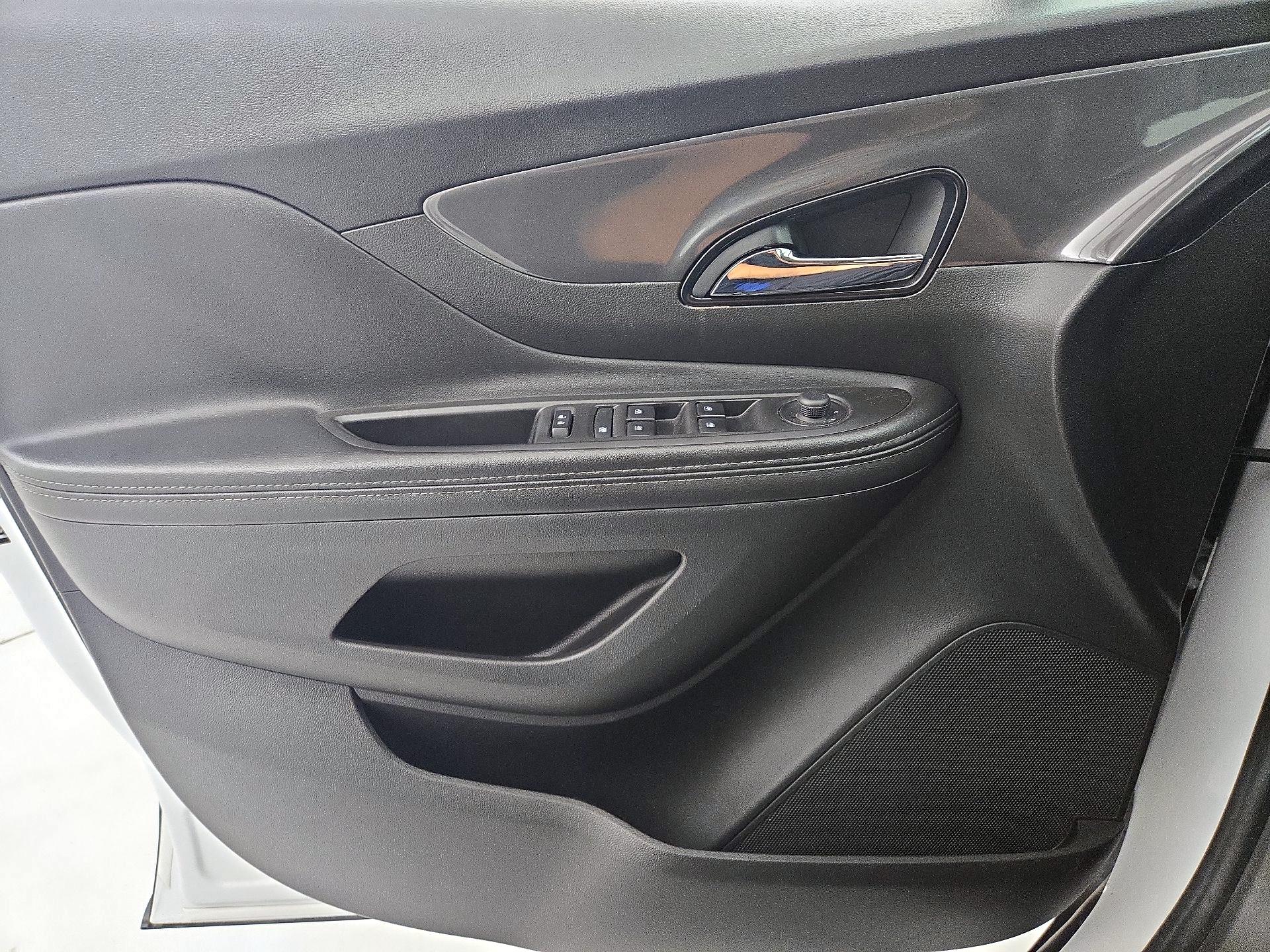 Thumbnail: 2021 Buick Encore - 10