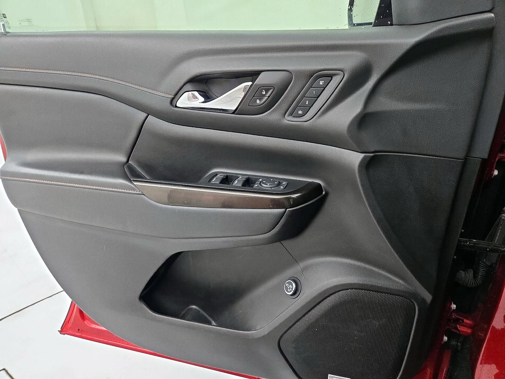 Thumbnail: 2023 GMC Acadia - 10