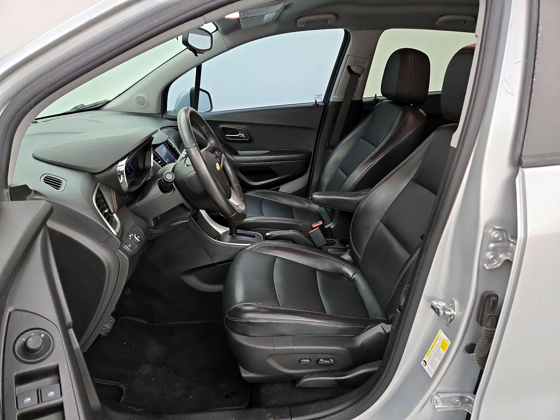 Thumbnail: 2021 Chevrolet Trax - 11