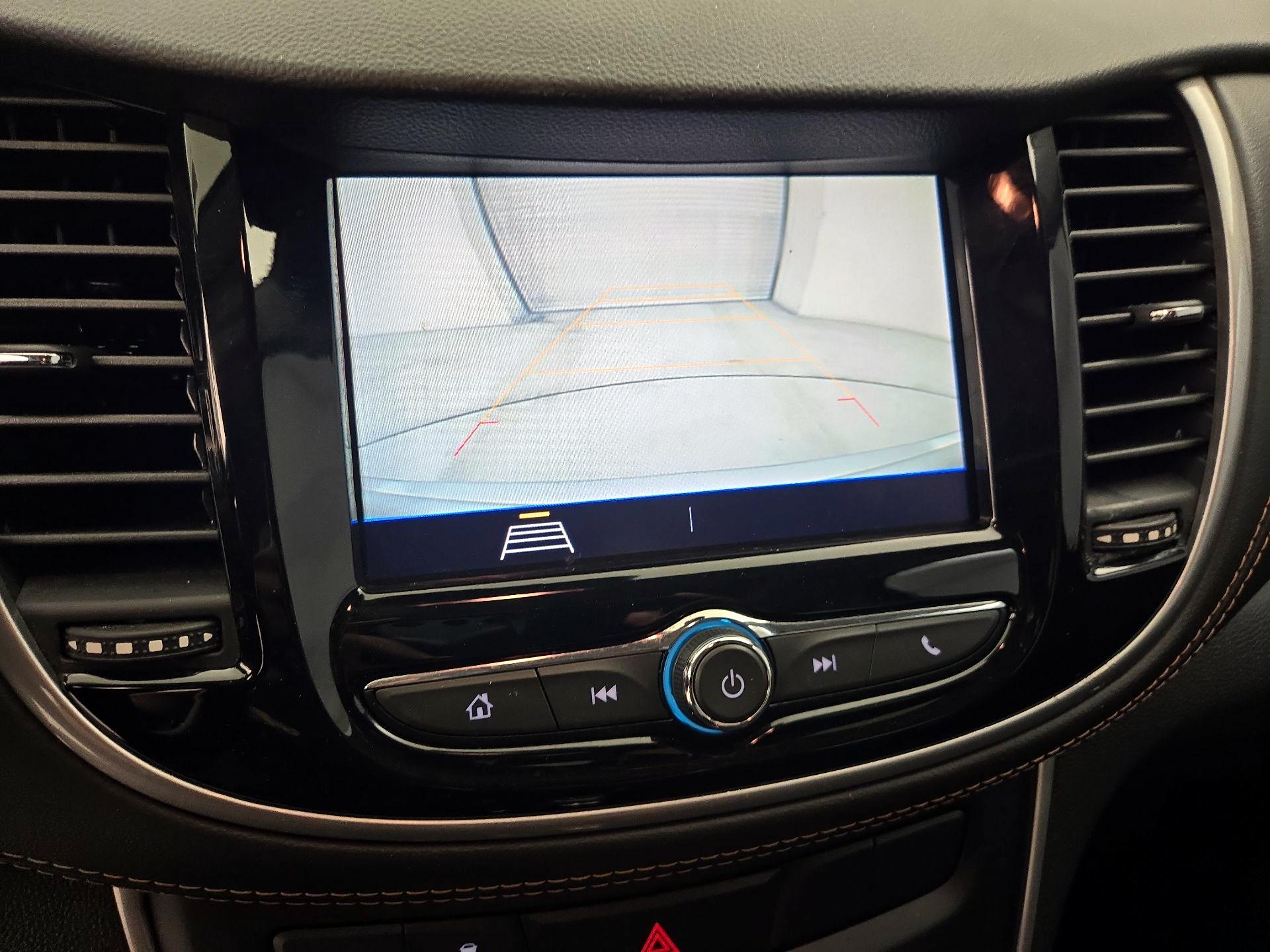 Thumbnail: 2021 Chevrolet Trax - 14