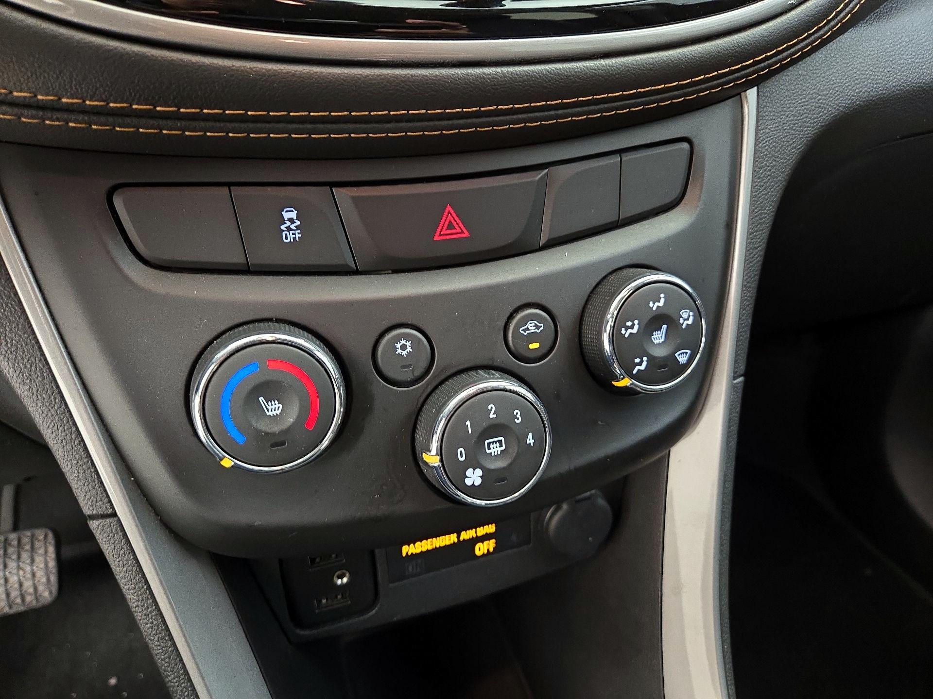 Thumbnail: 2021 Chevrolet Trax - 16