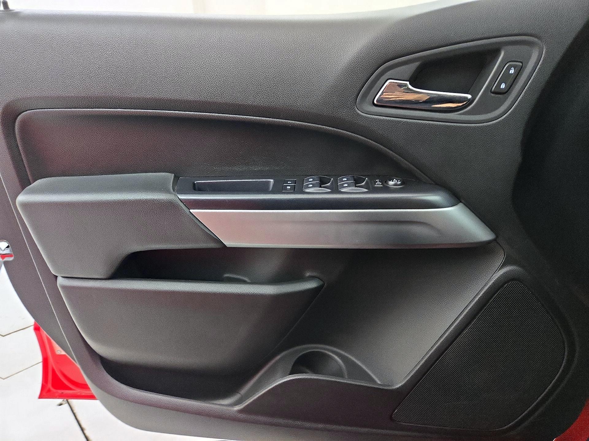 Thumbnail: 2020 Chevrolet Colorado - 12