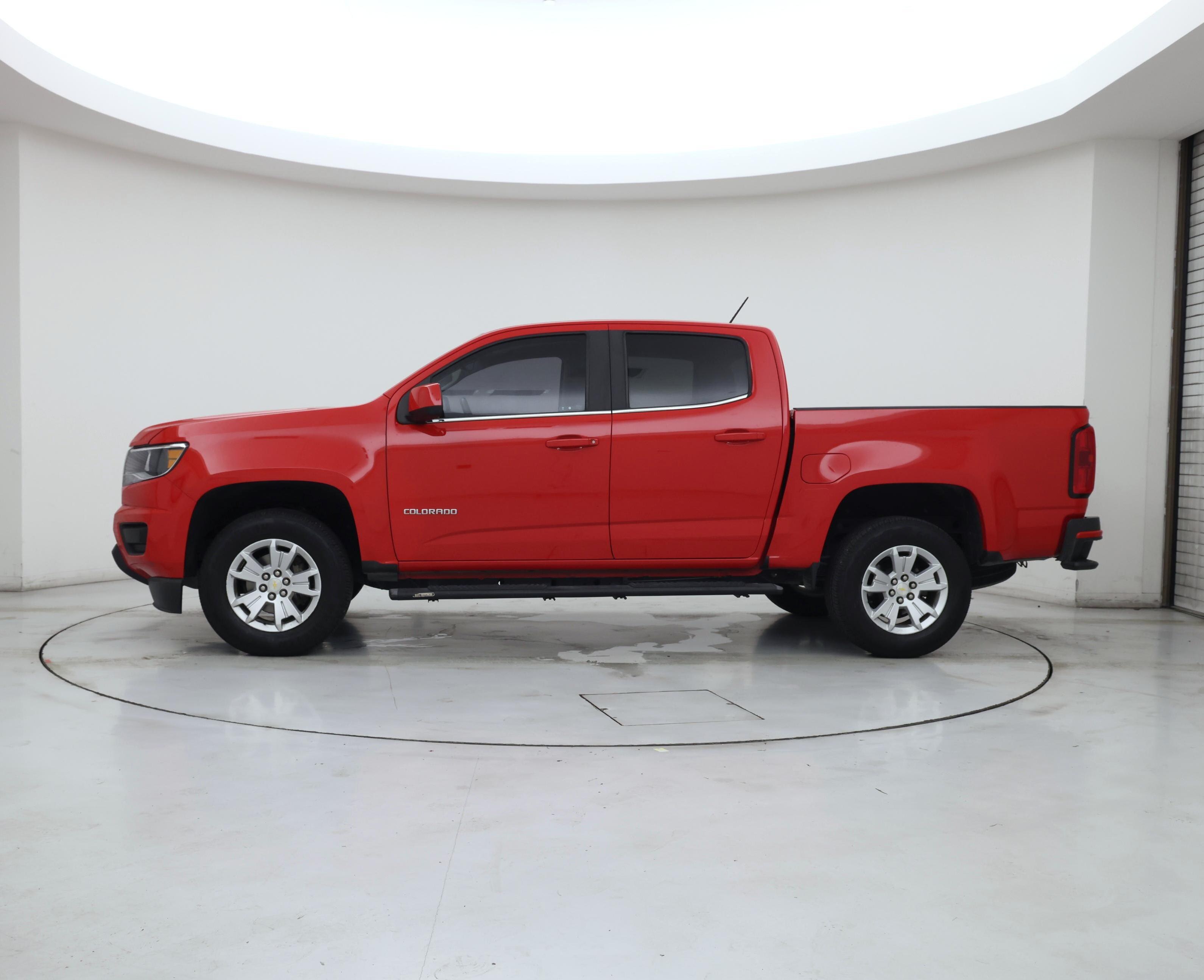 Thumbnail: 2020 Chevrolet Colorado - 3