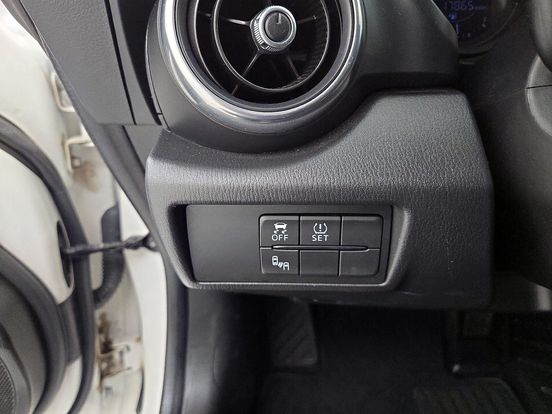 Thumbnail: 2018 Fiat 124 Spider - 13