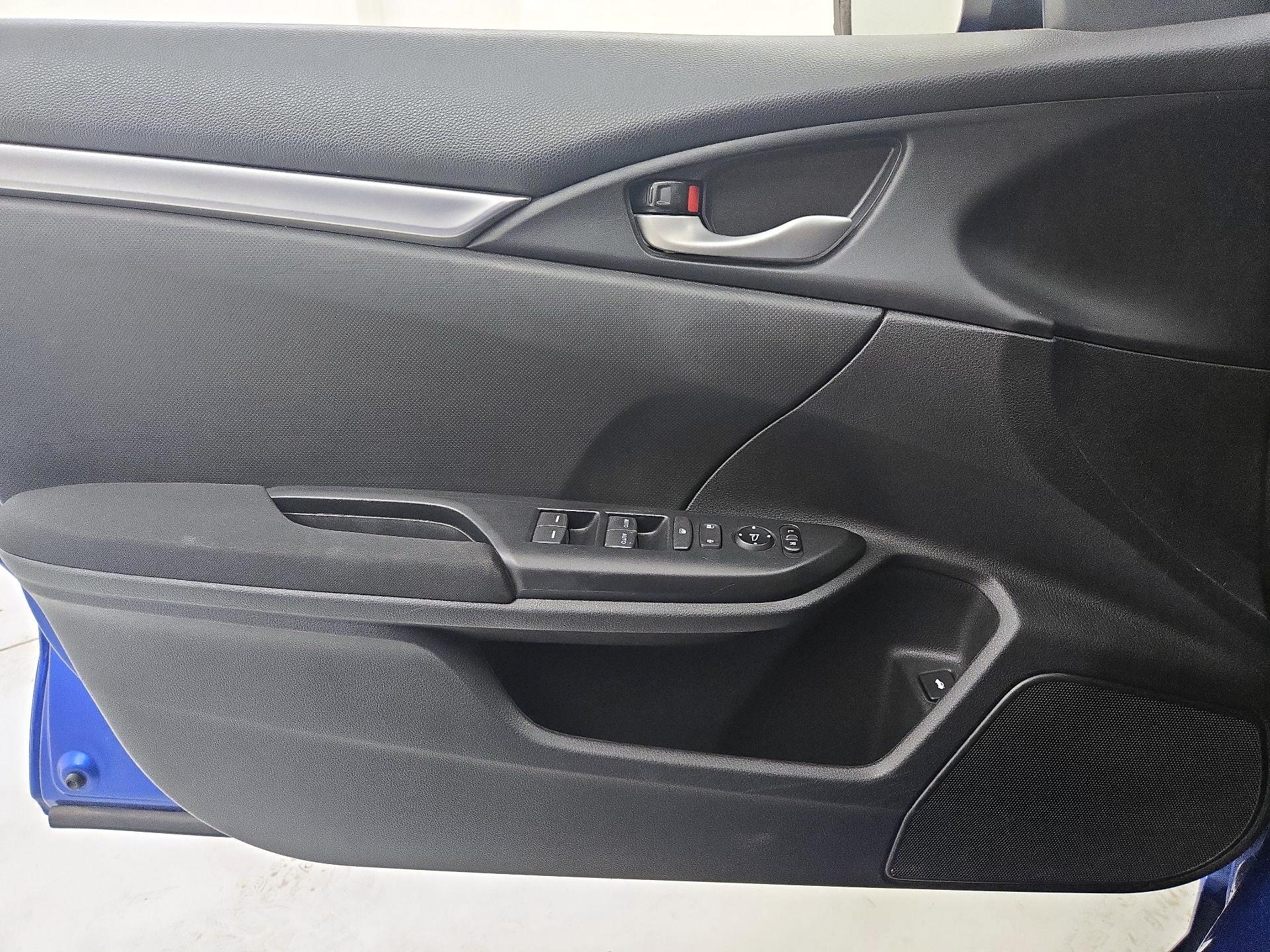 Thumbnail: 2019 Honda Civic - 10