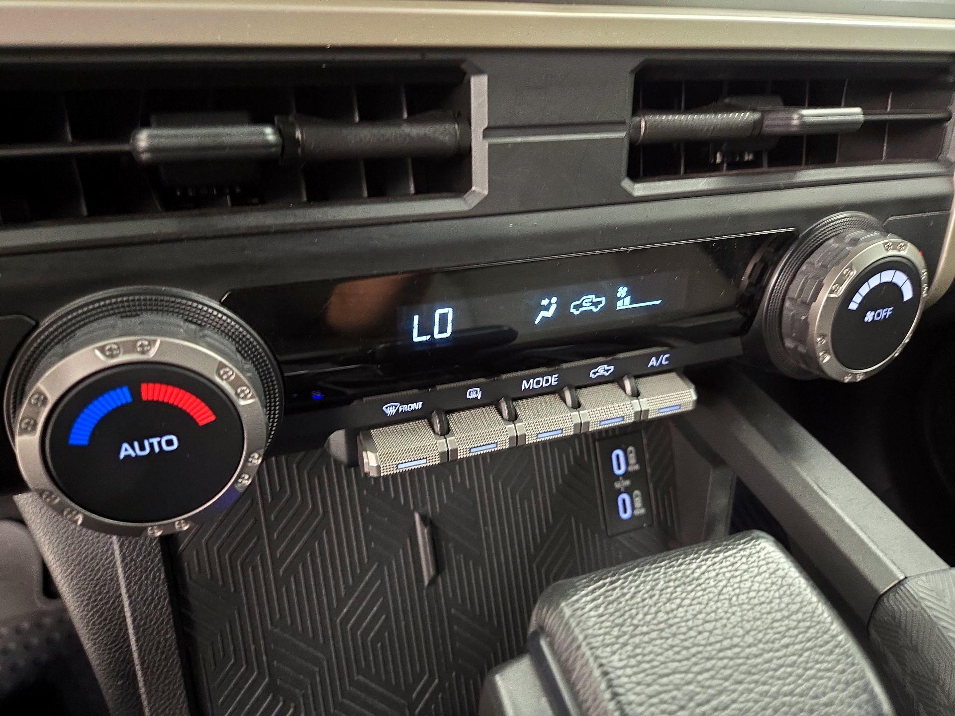 Thumbnail: 2024 Toyota Tacoma - 16