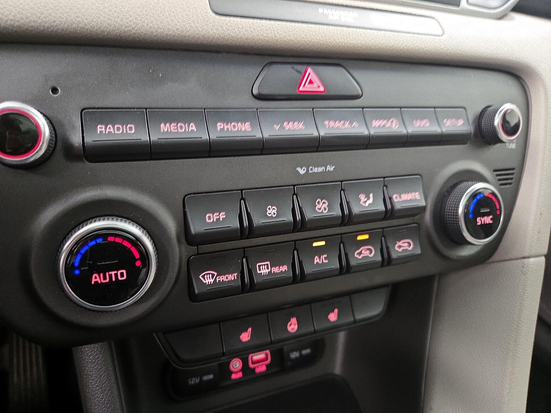 Thumbnail: 2017 Kia Sportage - 16