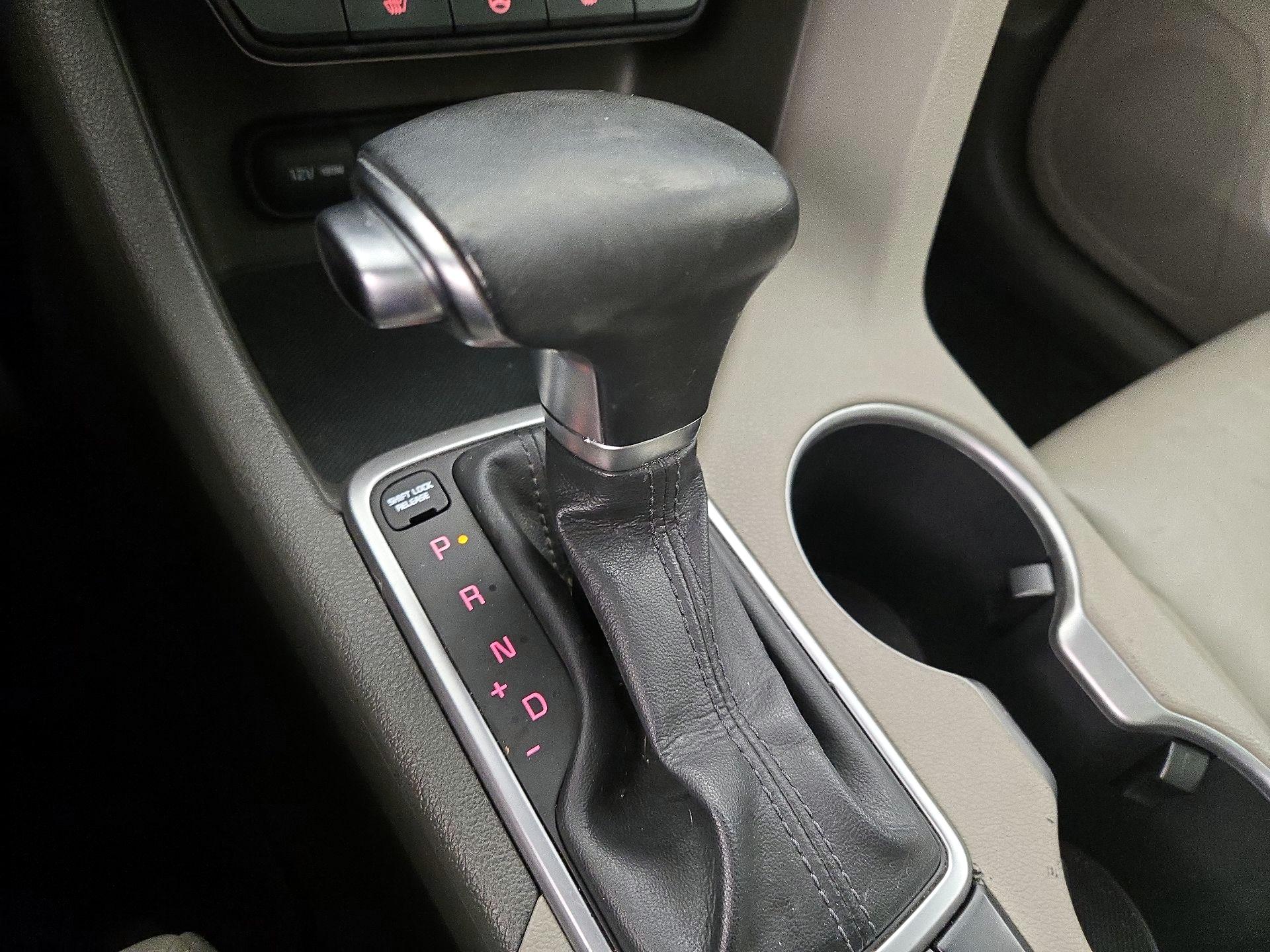 Thumbnail: 2017 Kia Sportage - 17