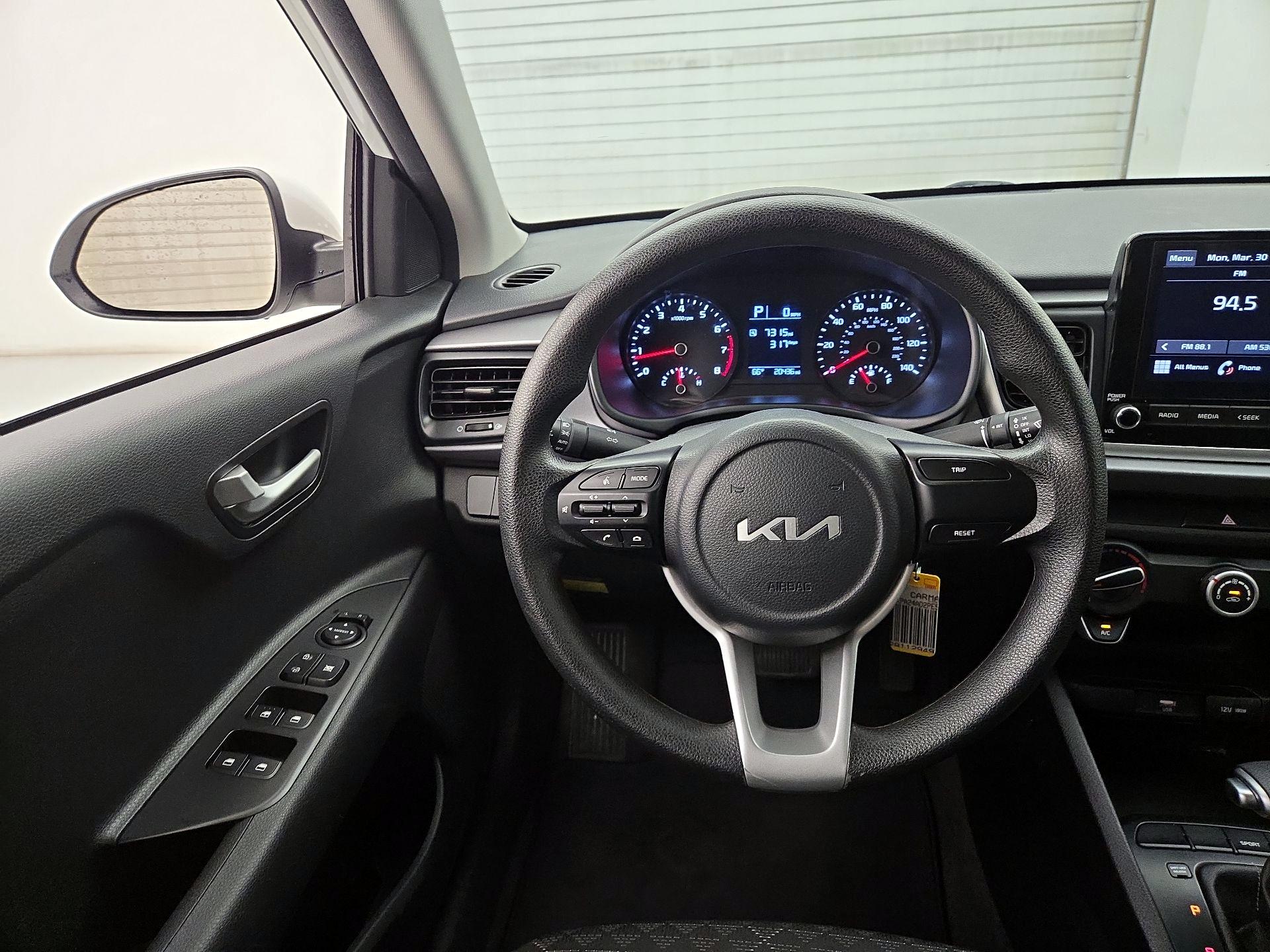 Thumbnail: 2023 Kia Rio - 10