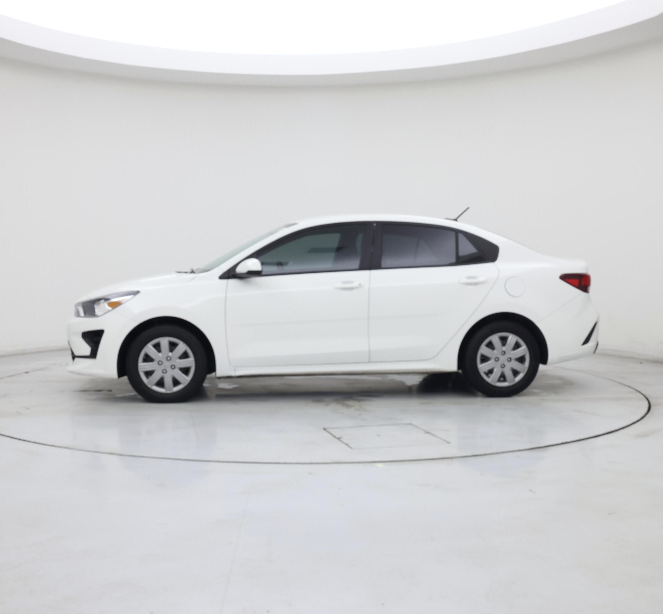 Thumbnail: 2023 Kia Rio - 3