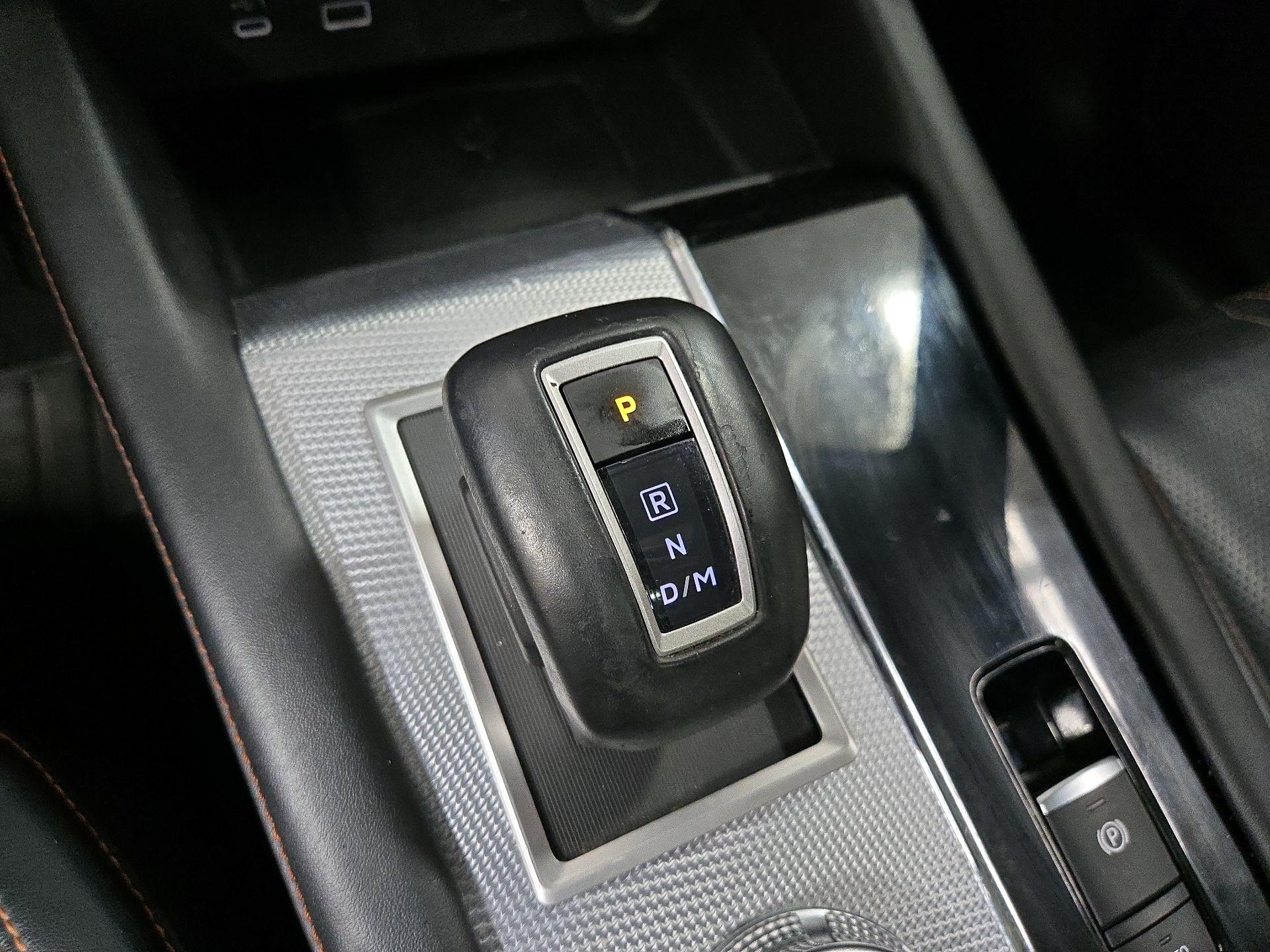 Thumbnail: 2022 Mitsubishi Outlander - 18