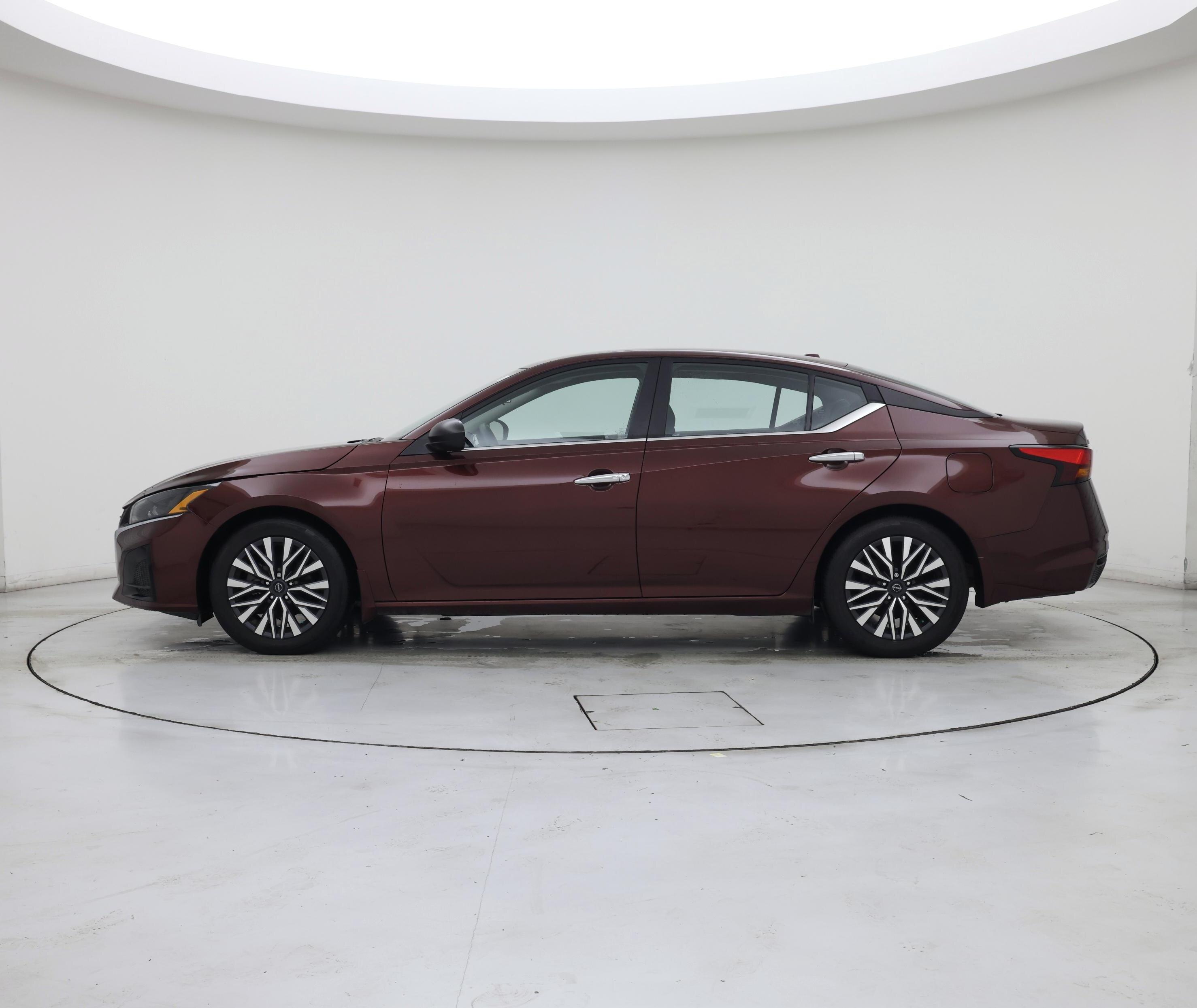 Thumbnail: 2024 Nissan Altima - 3
