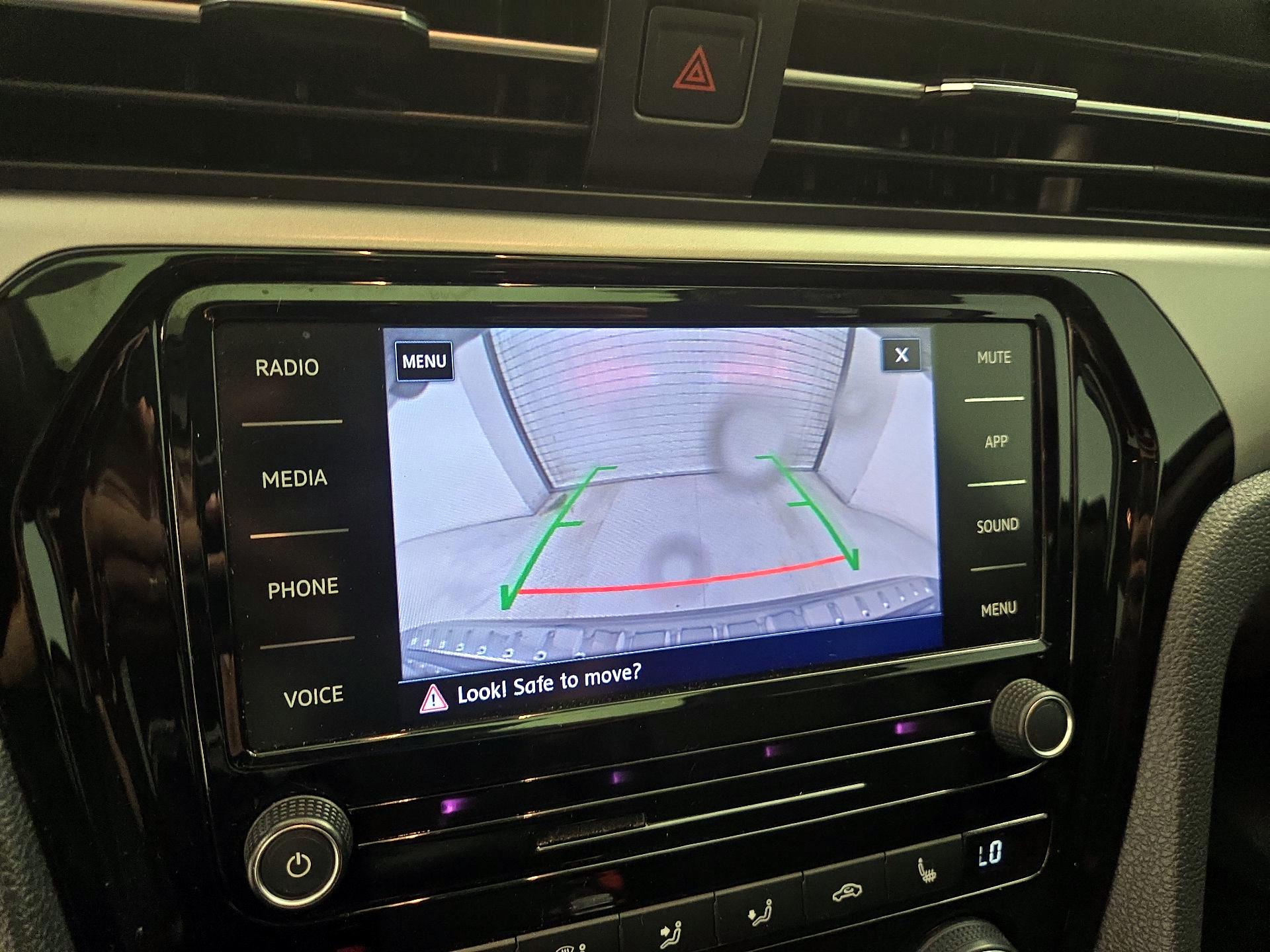 Thumbnail: 2021 Volkswagen Passat - 14