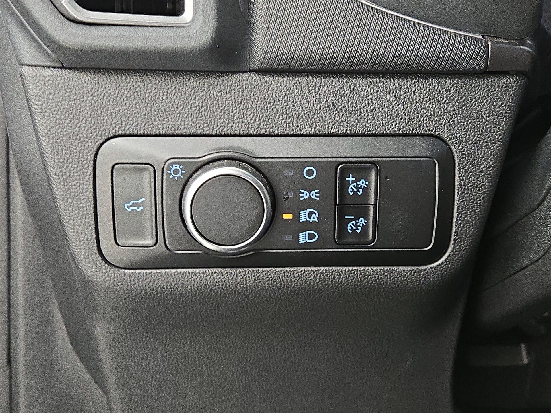 Thumbnail: 2023 Ford Bronco Sport - 13