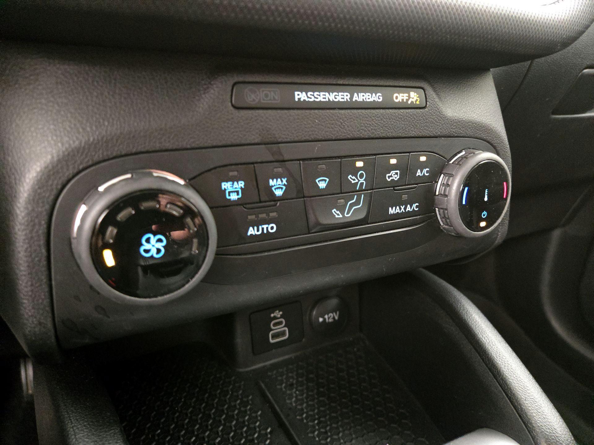 Thumbnail: 2023 Ford Bronco Sport - 16