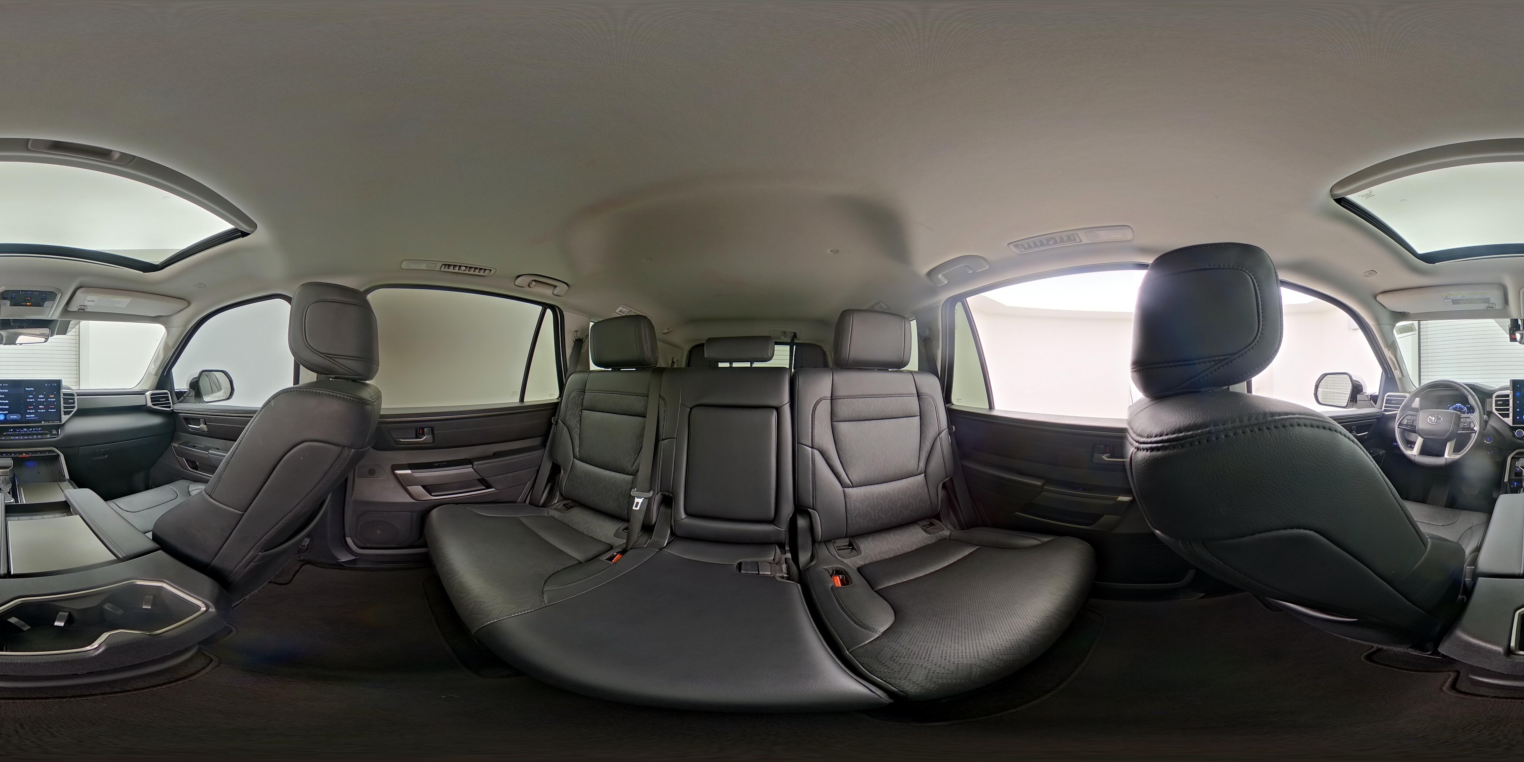 2024 Toyota Sequoia SR5 - Photo 28