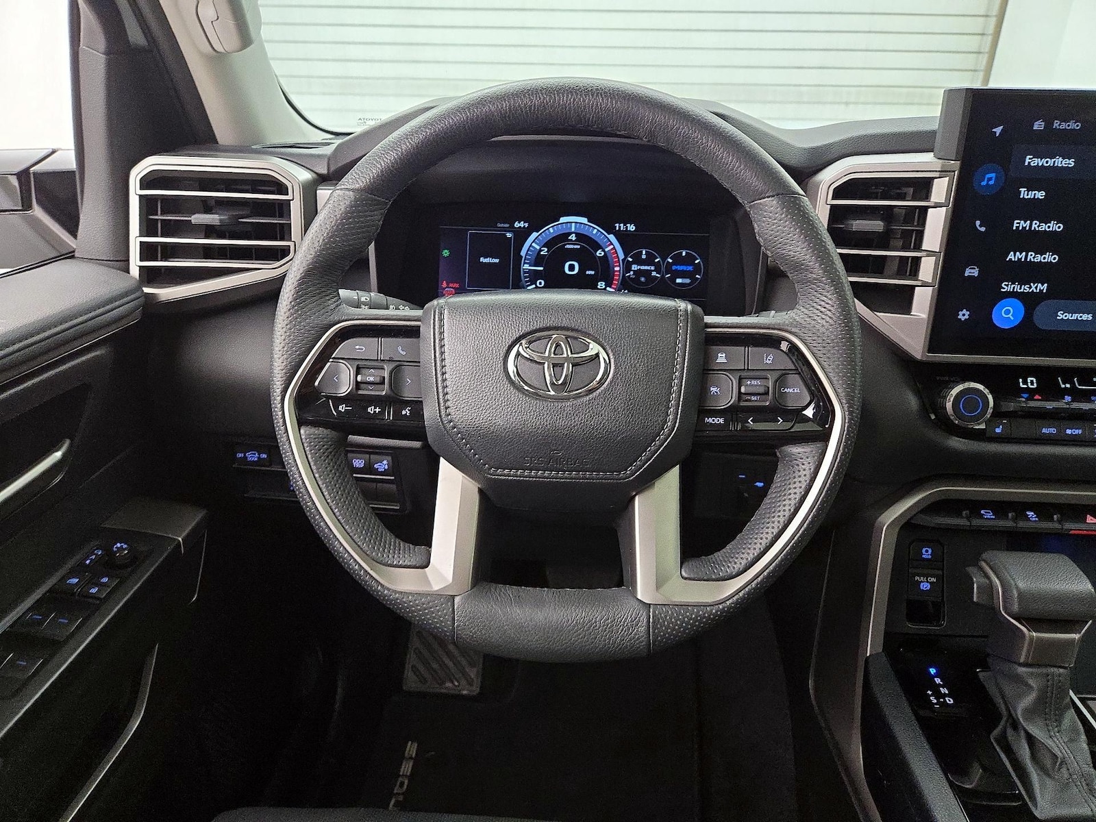 2024 Toyota Sequoia SR5 - Photo 11