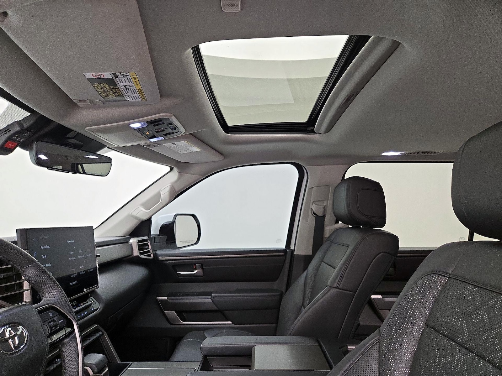 2024 Toyota Sequoia SR5 - Photo 20