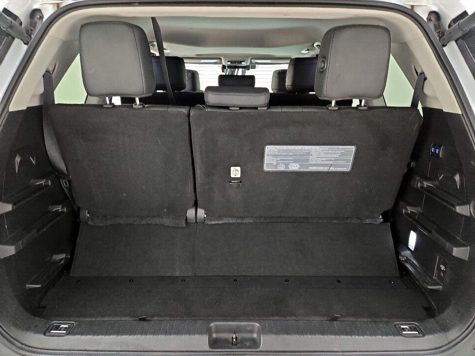 2024 Toyota Sequoia SR5 - Photo 23