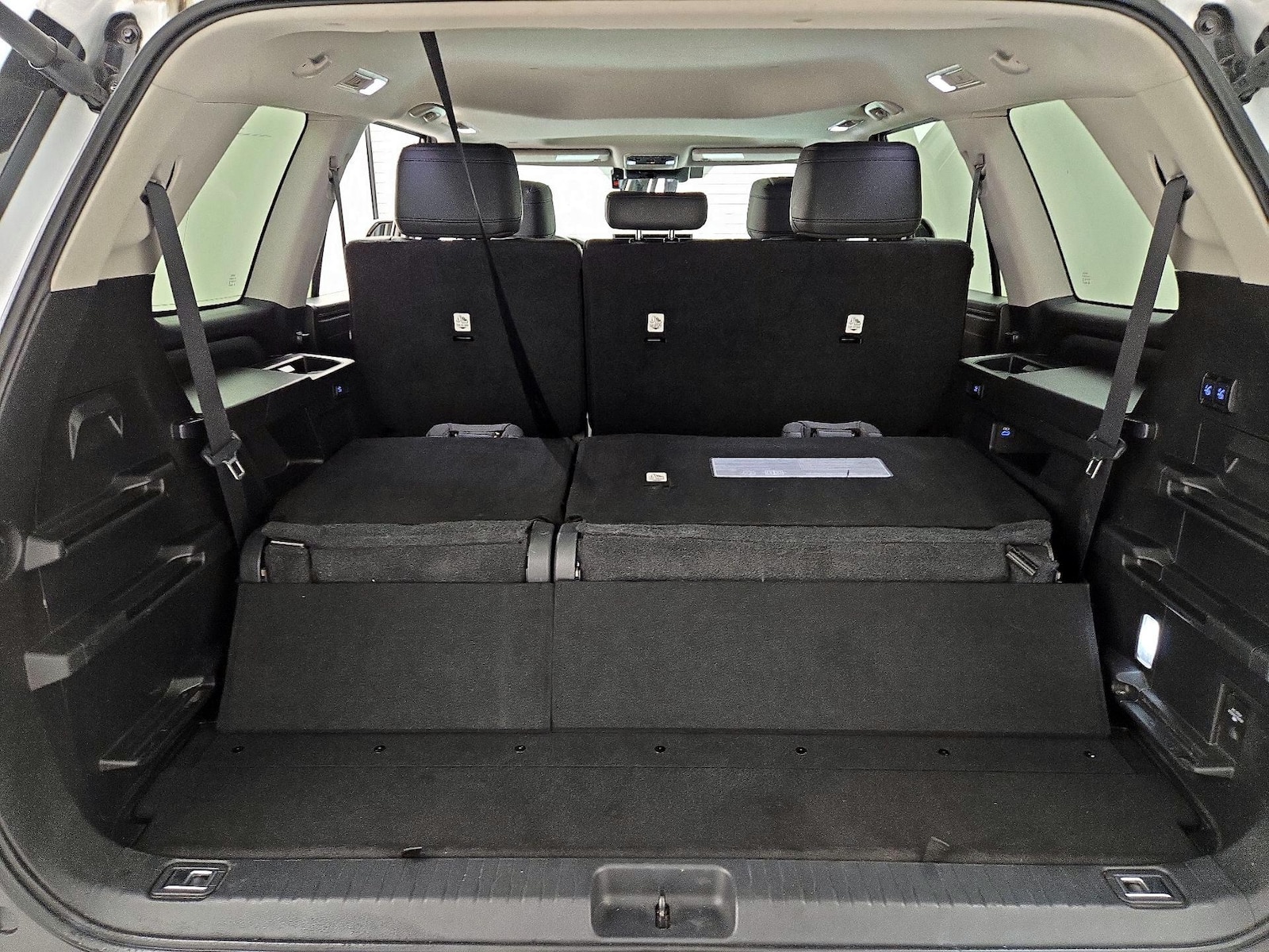 2024 Toyota Sequoia SR5 - Photo 24