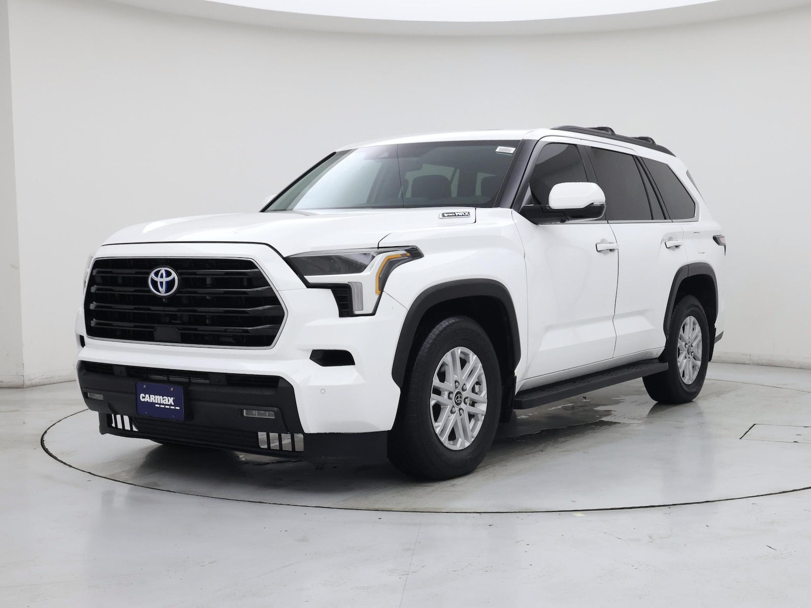 2024 Toyota Sequoia SR5 - Photo 5